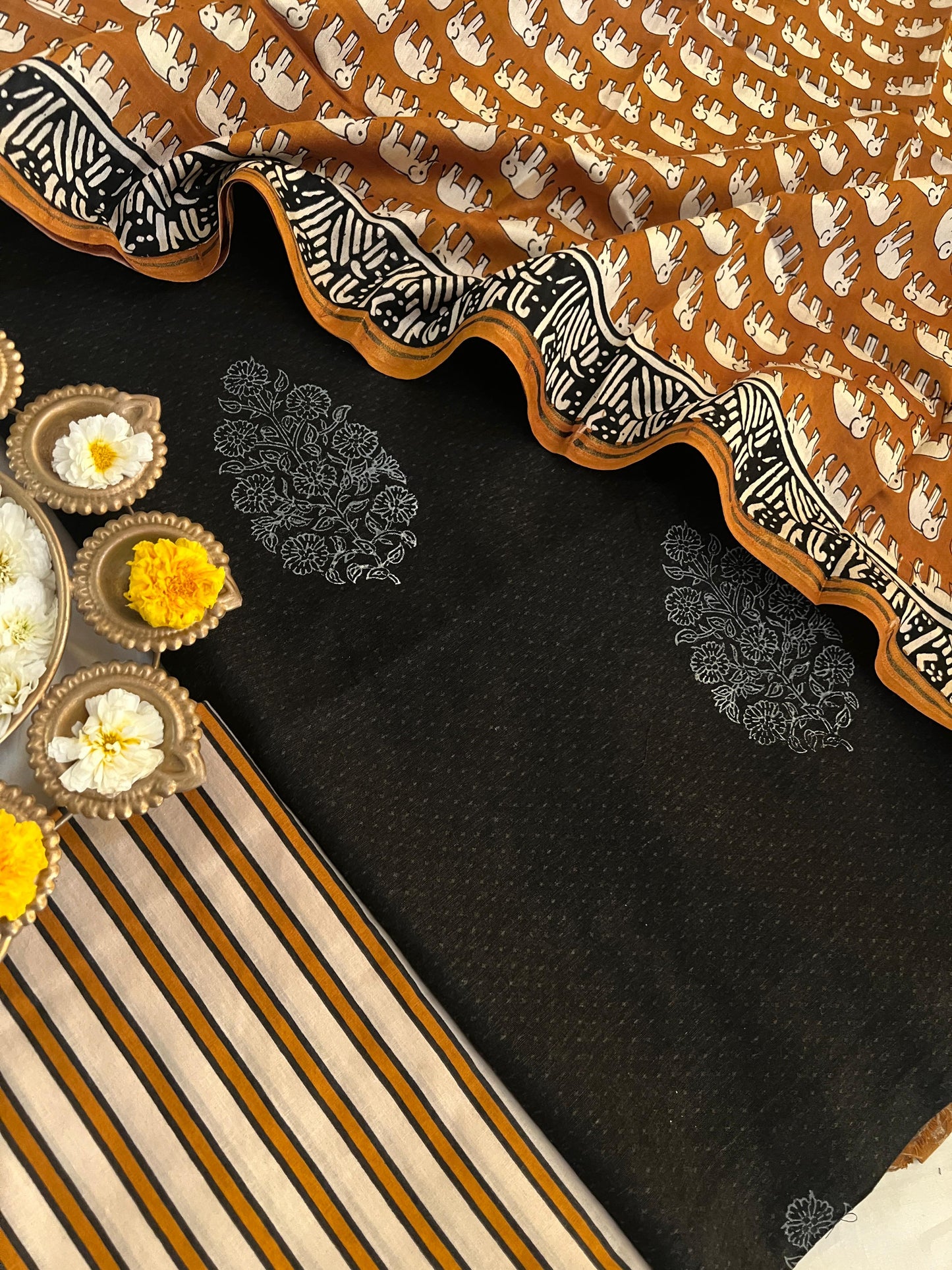 HANDLOOM SUIT