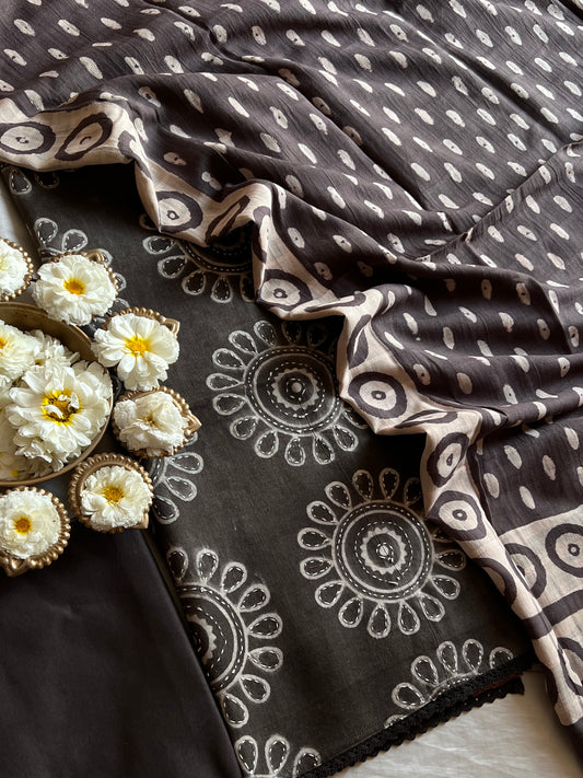 HANDLOOM SUIT