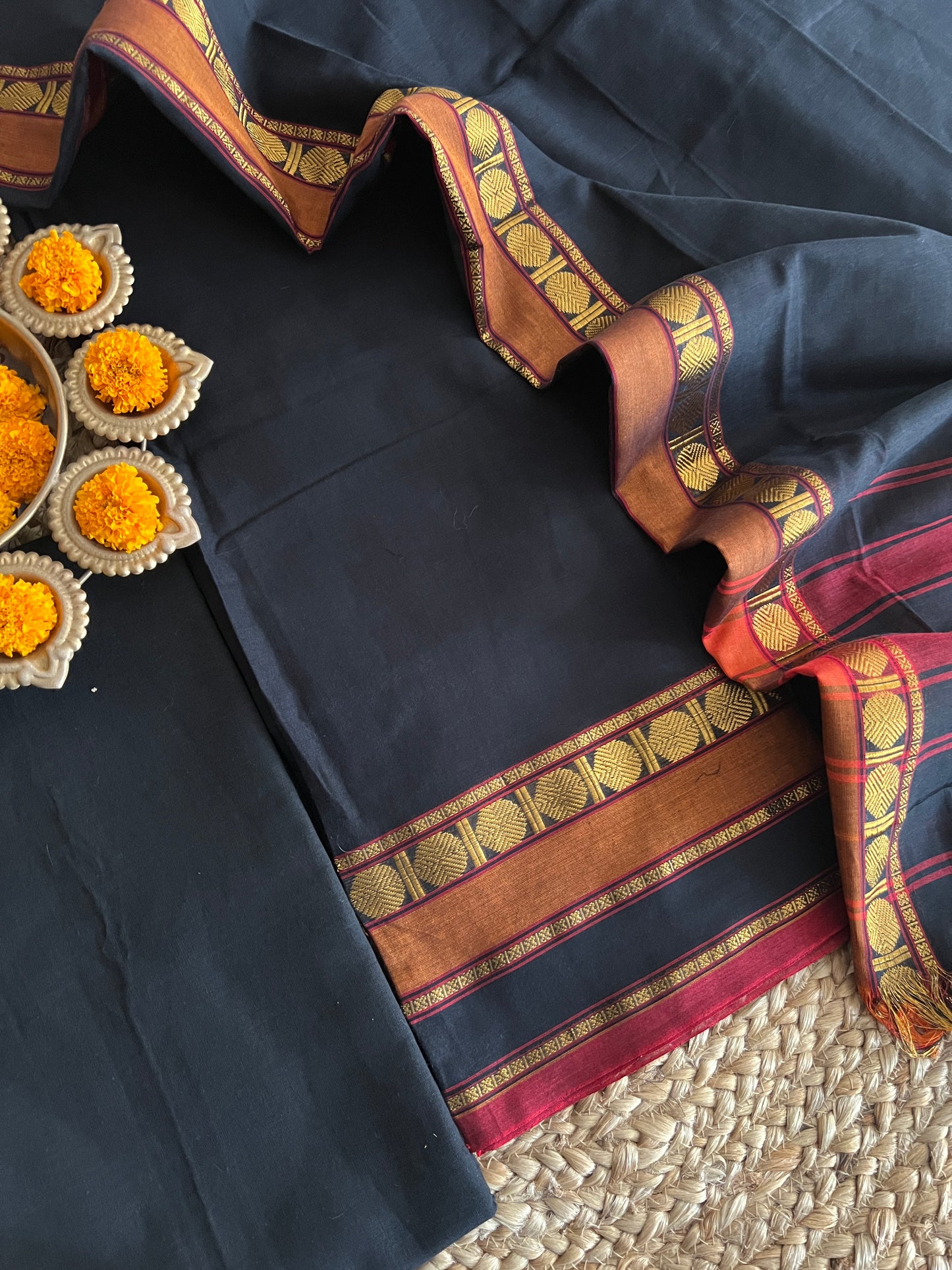 HANDLOOM SUIT (PH7405)