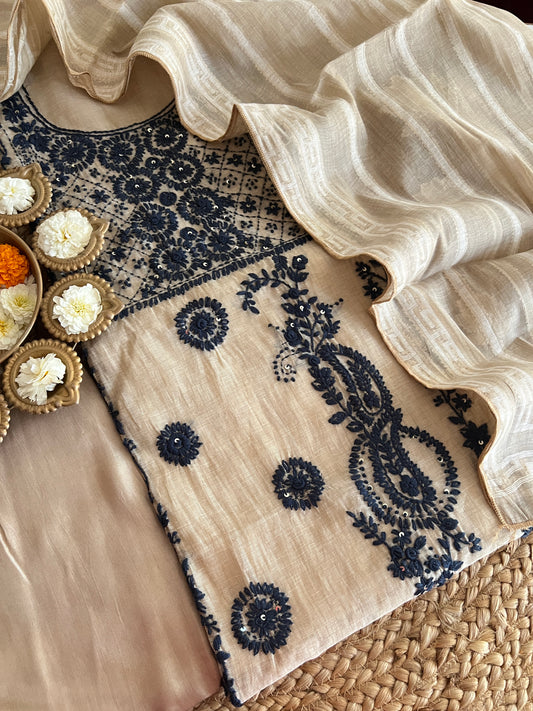 MUNGA SILK SUIT (PH7487)