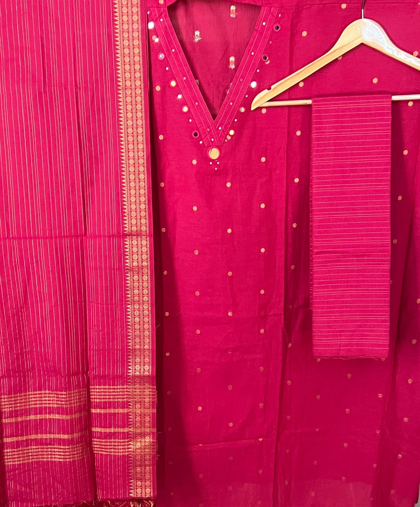 HANDLOOM SUIT (PH7563)