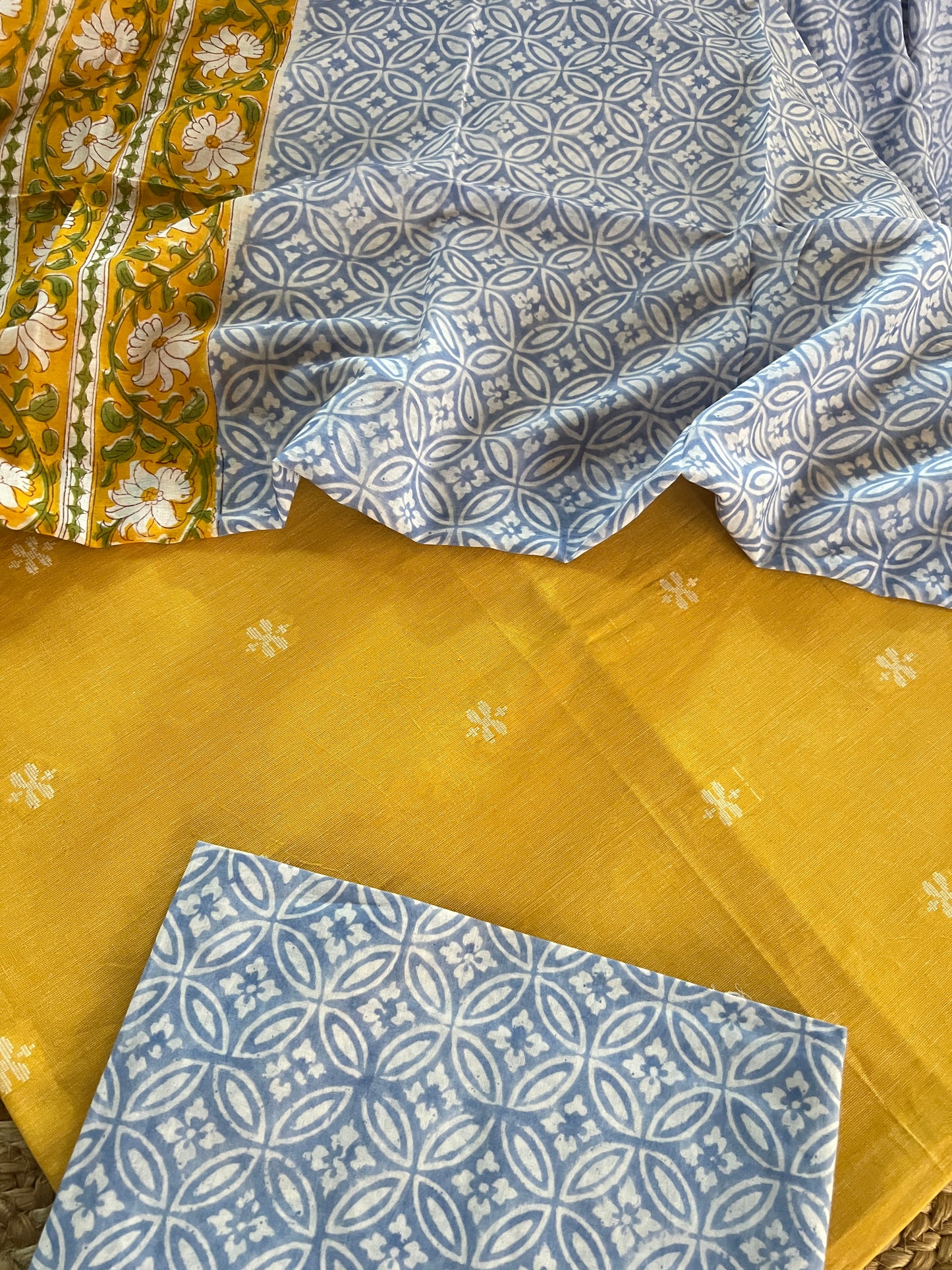 HANDLOOM SUITS (PH7638)