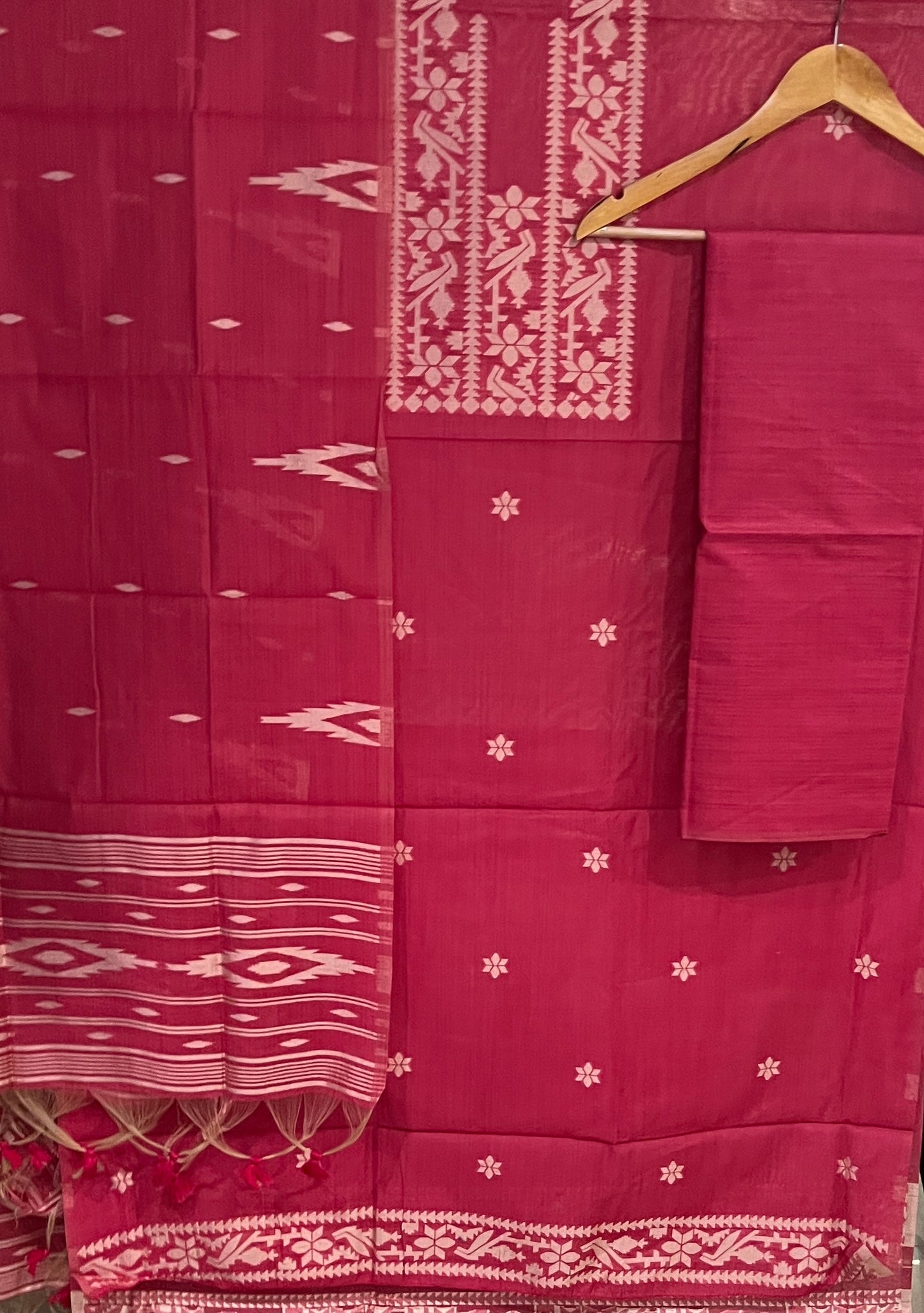 JAMDANI SUIT (PH7649)