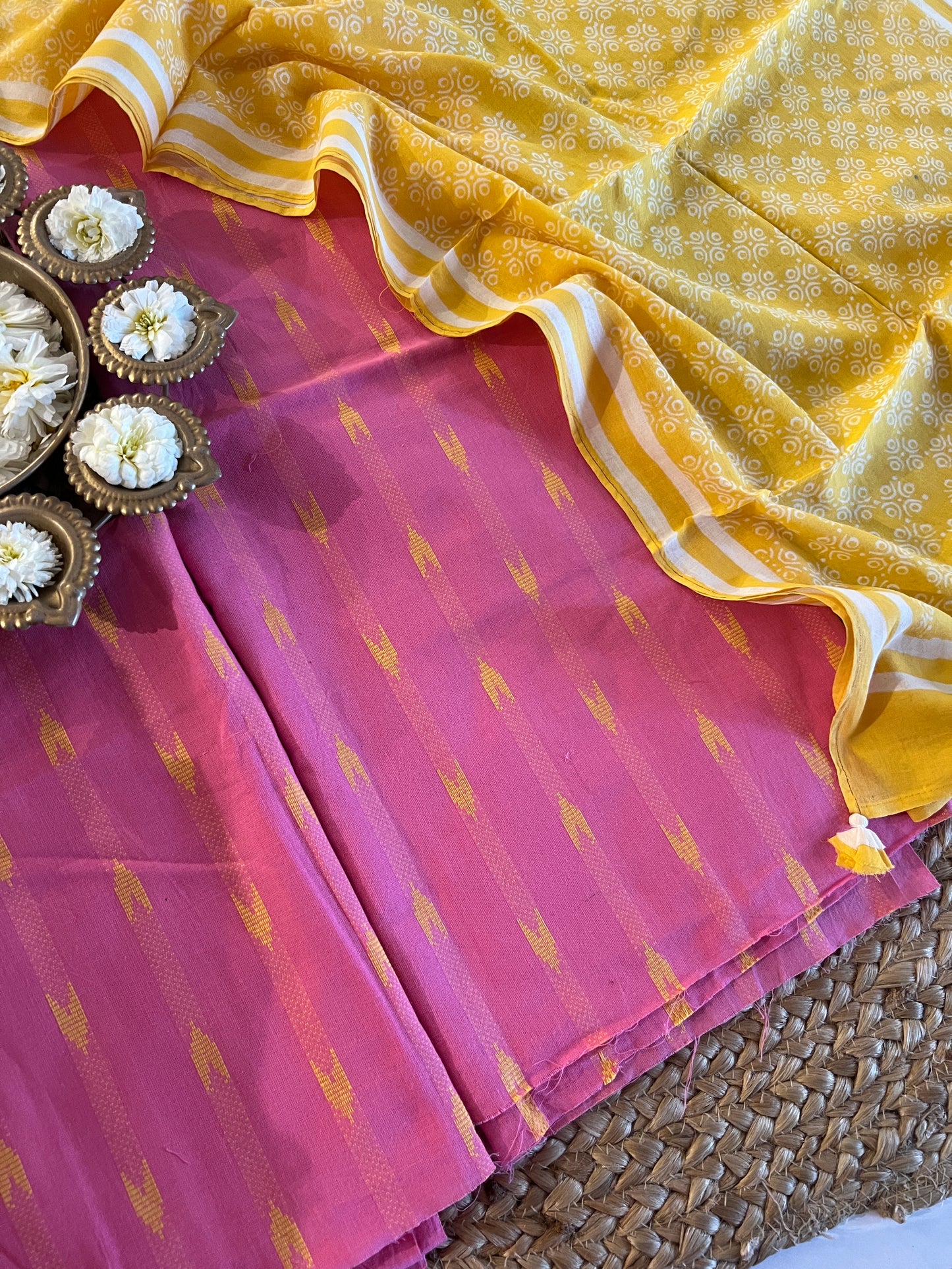 HANDLOOM SUIT (PH7831)