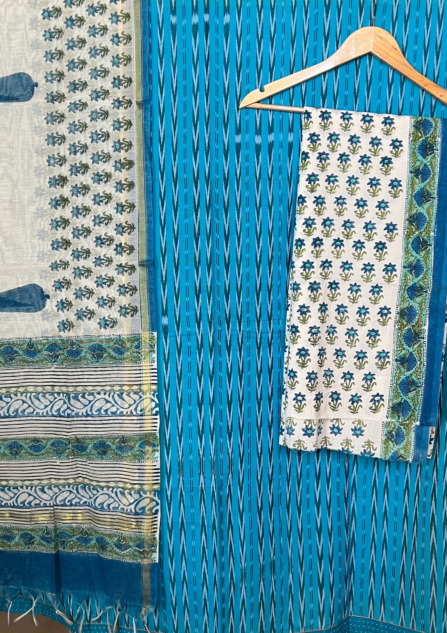 HANDLOOM SUIT (PH7932)