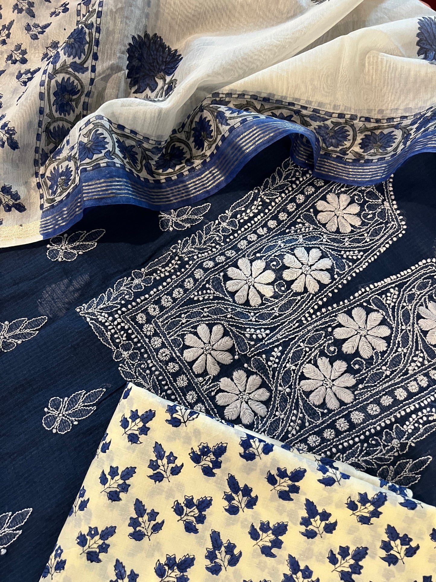 CHIKANKARI SUIT (PH8076)