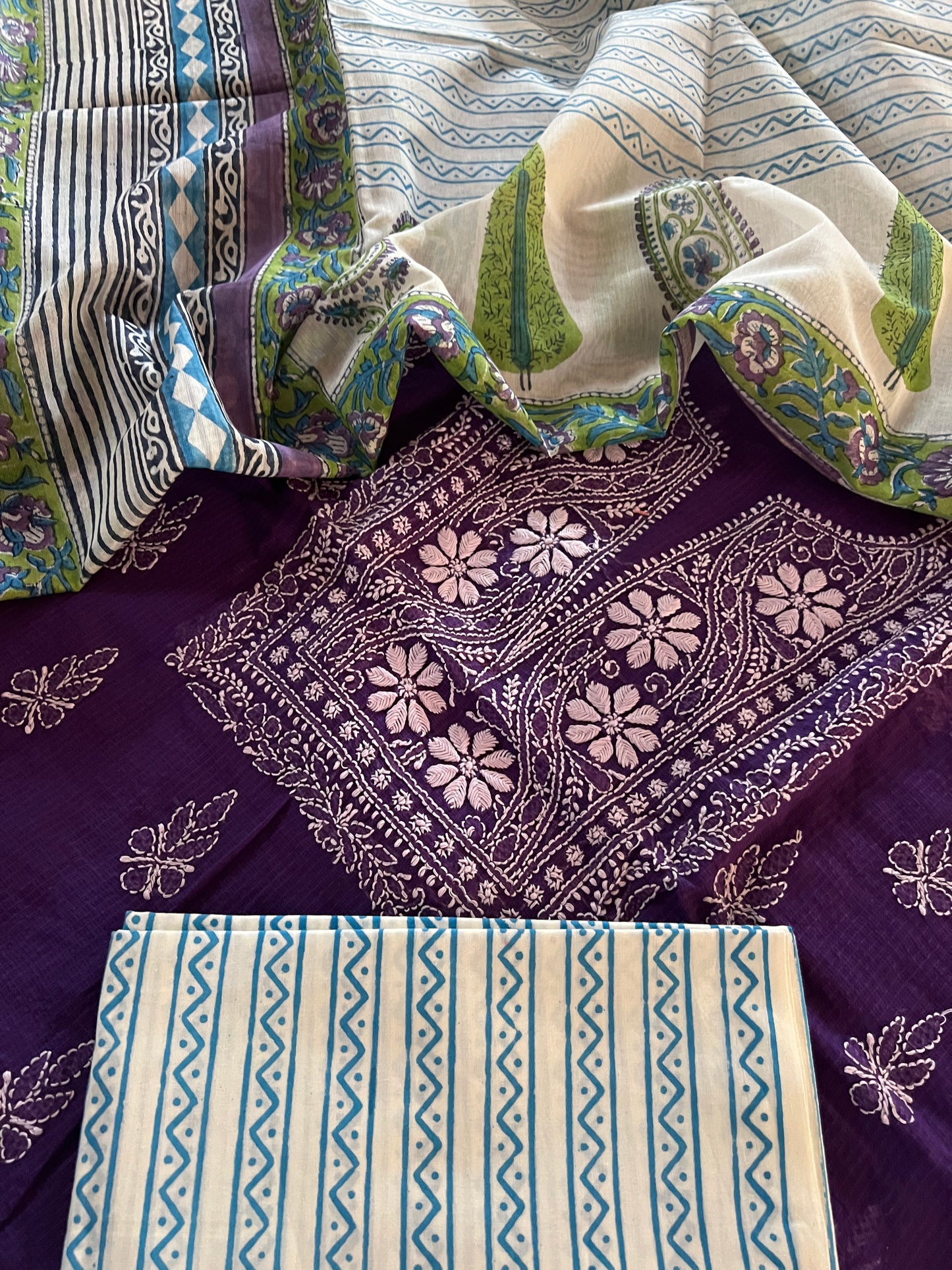 CHIKANKARI SUIT (PH8081)