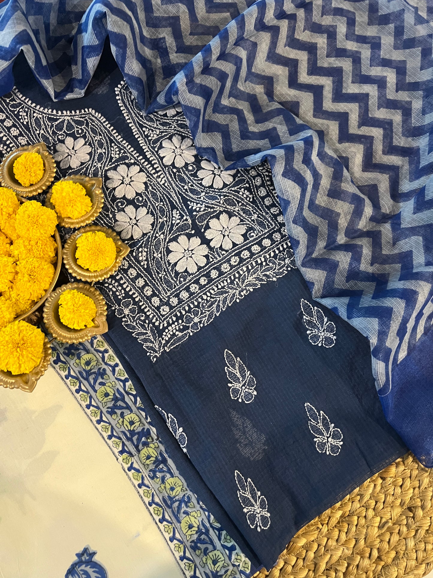 CHIKANKARI SUIT (PH8086)