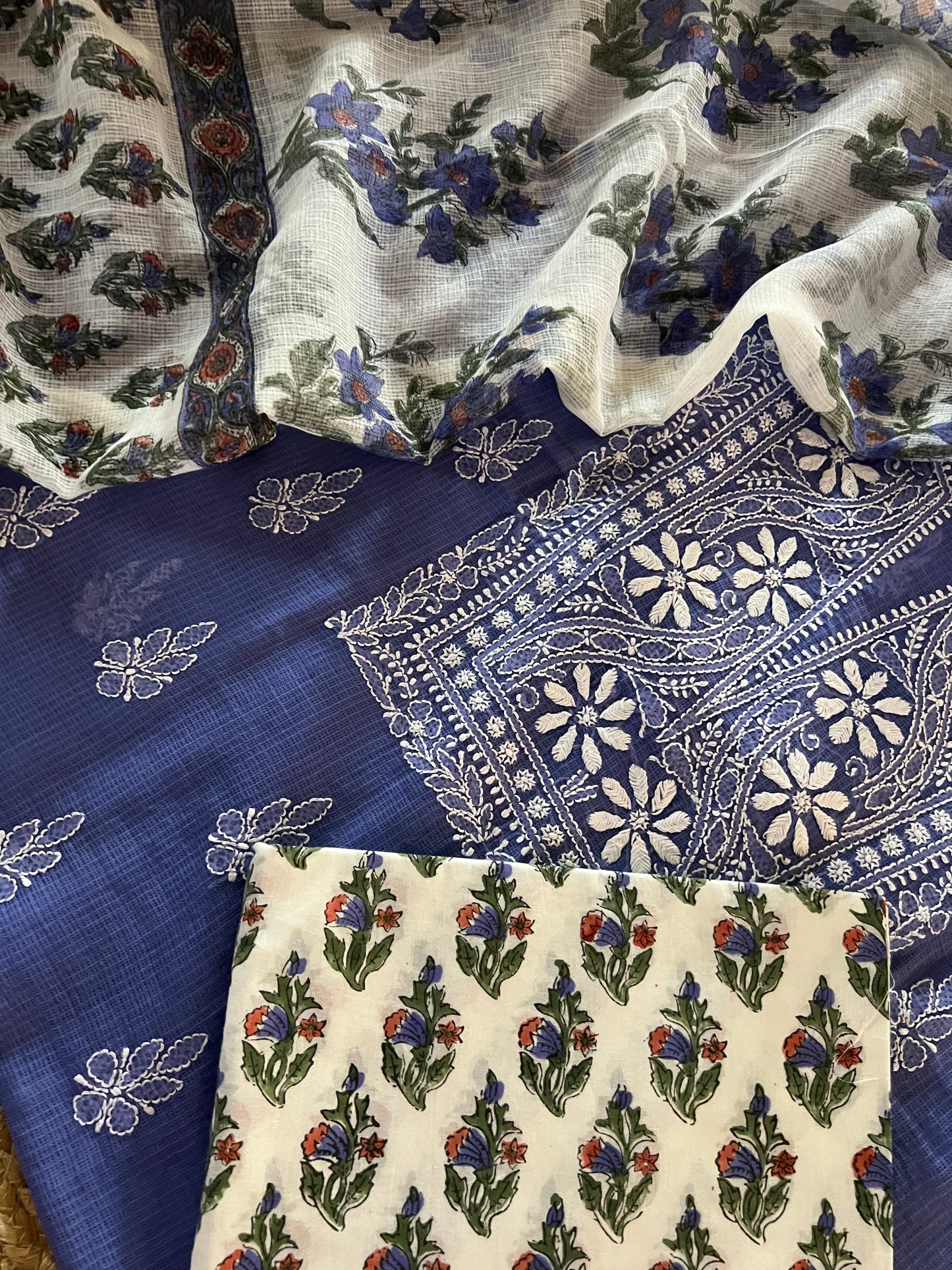 CHIKANKARI SUIT (PH8116)