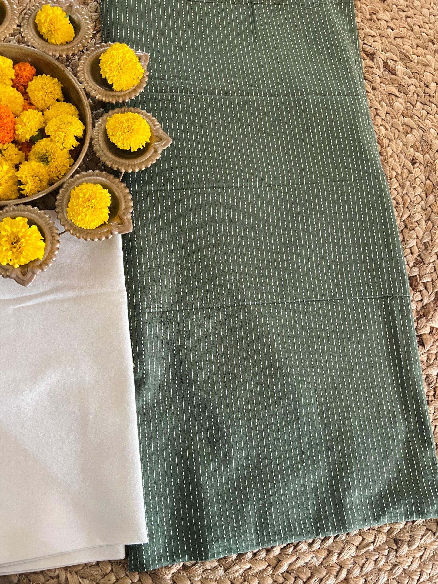 HANDLOOM COMBO (PH8160)