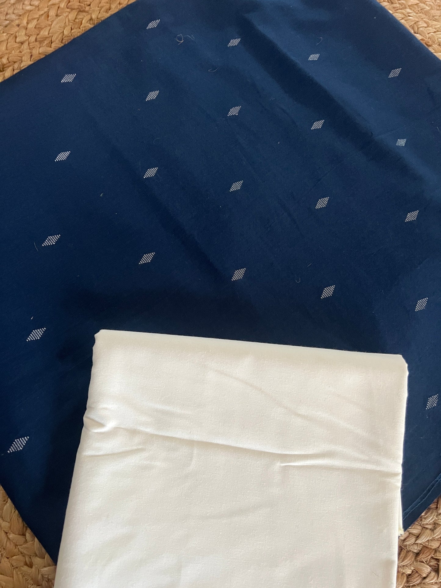 HANDLOOM COMBO (PH8163)