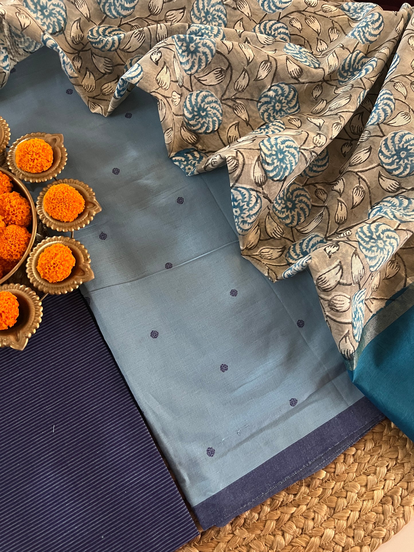 HANDLOOM SUIT (PH8252)