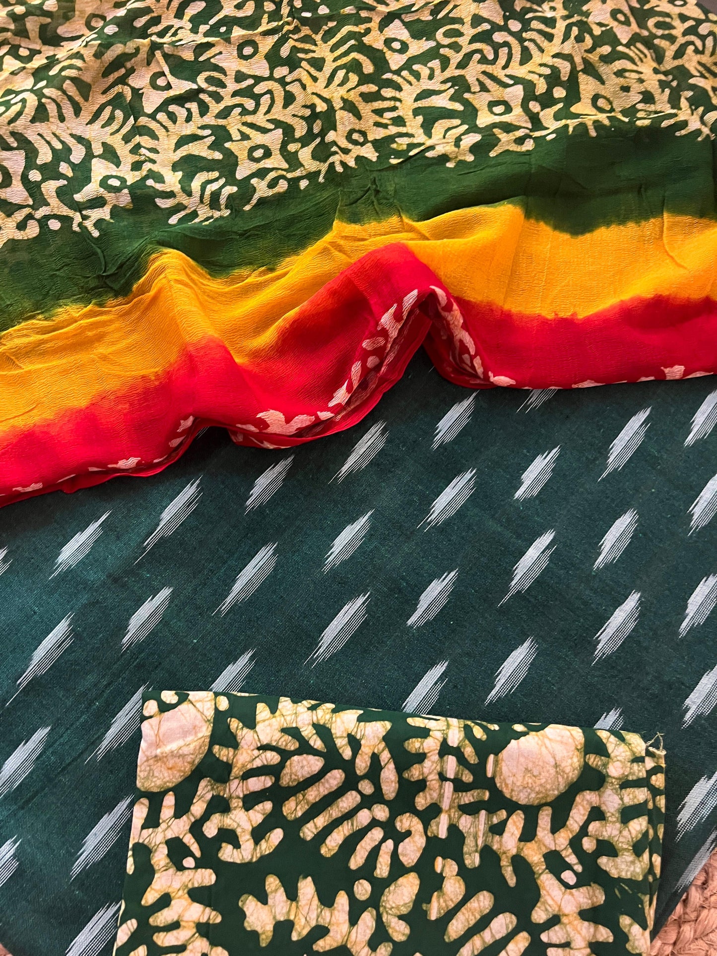 IKAT HANDLOOM (PH8256)