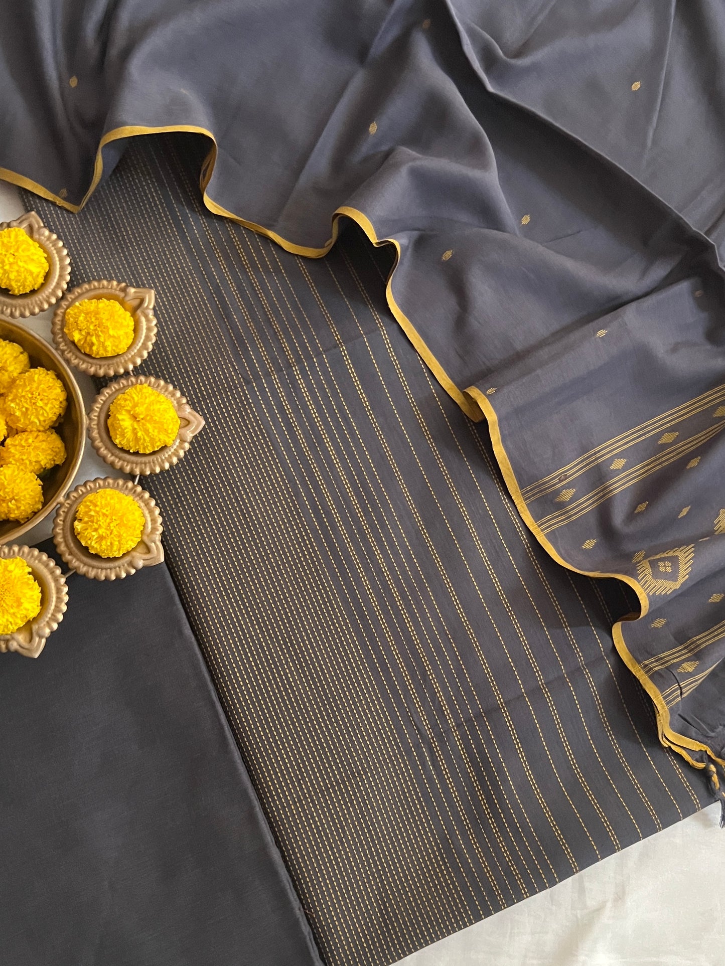 HANDLOOM SUIT (PH8276)