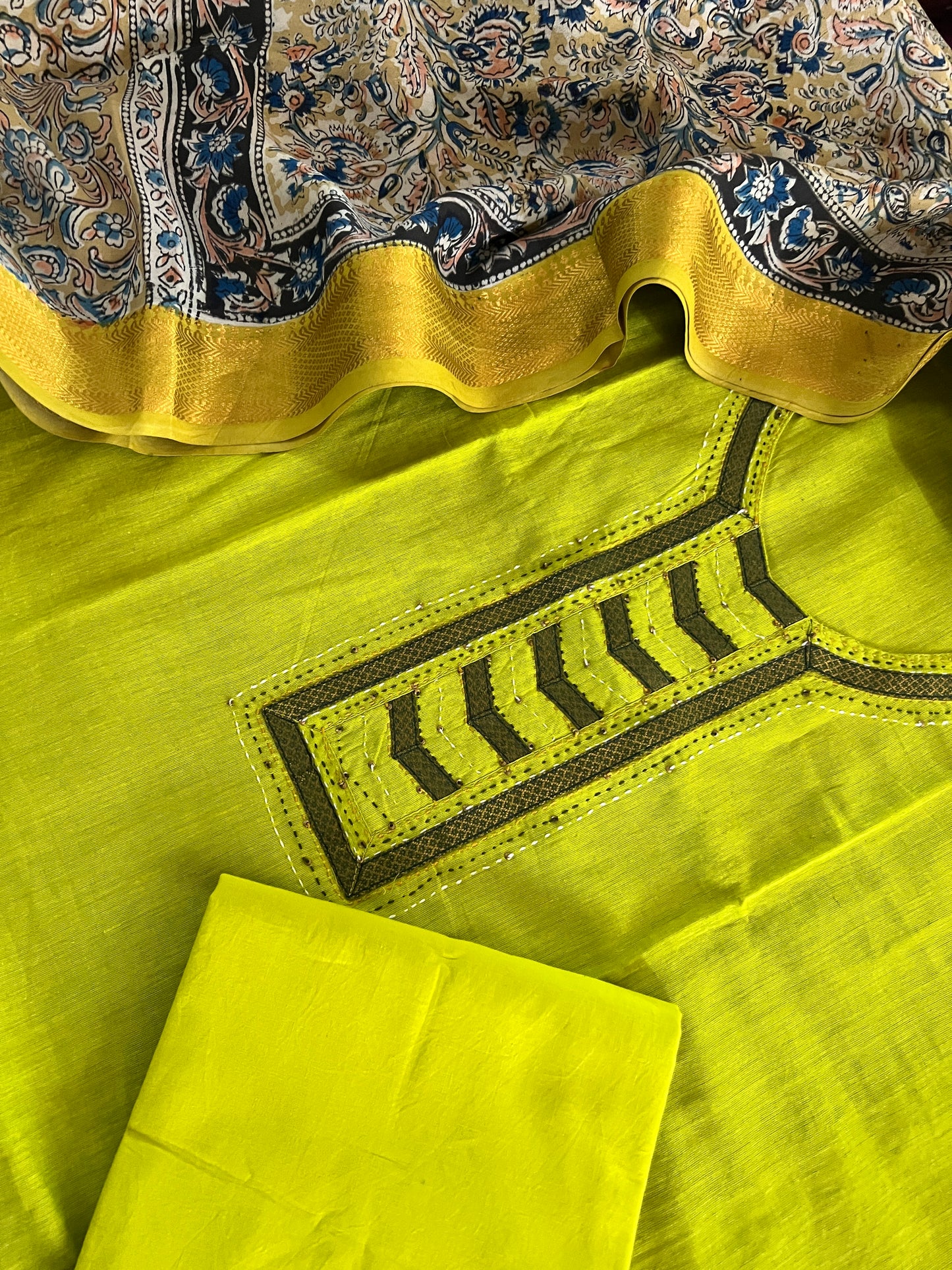 MANGALGIRI SUIT (PH8297)