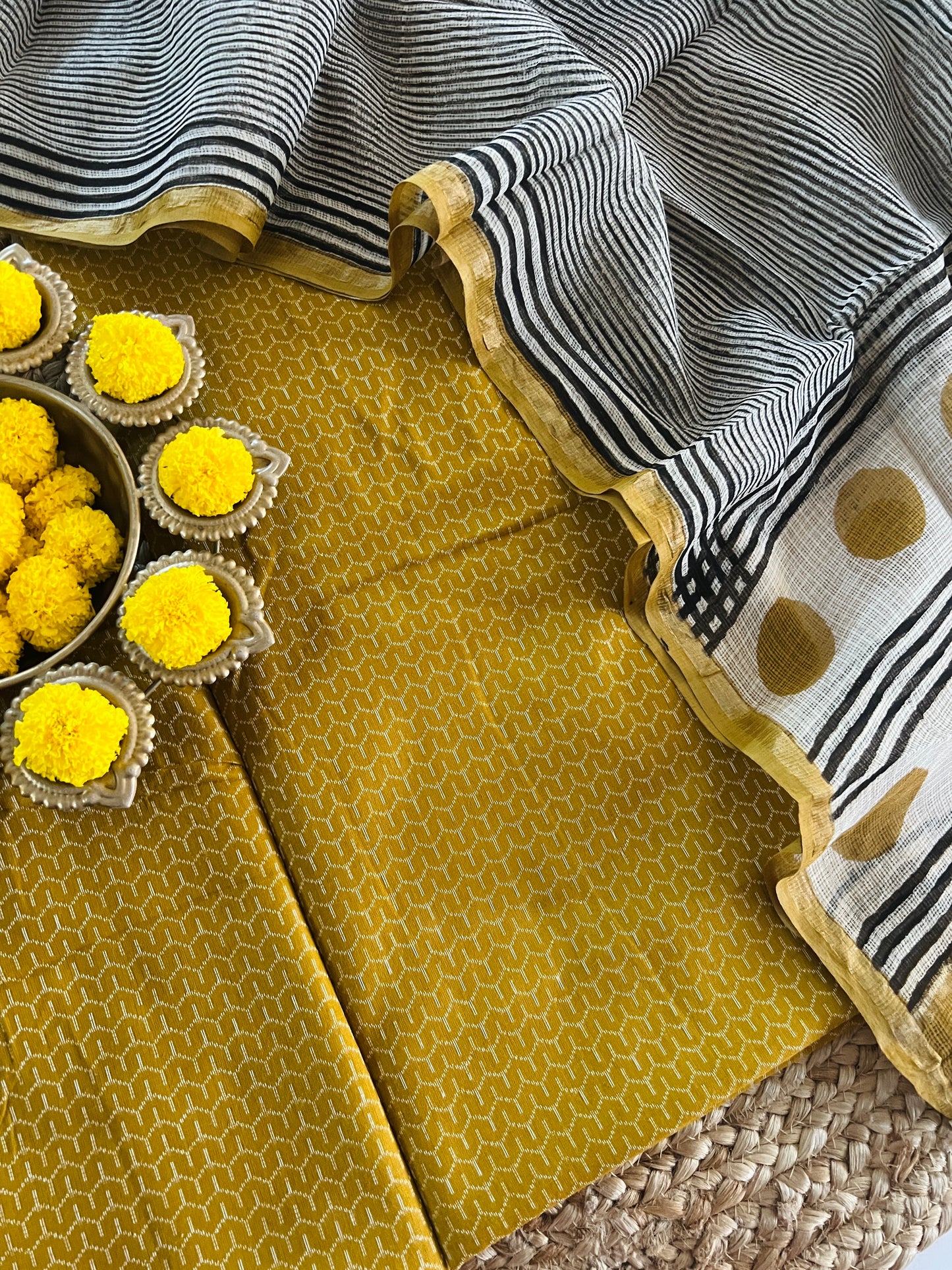 HANDLOOM SUIT (PH8303)