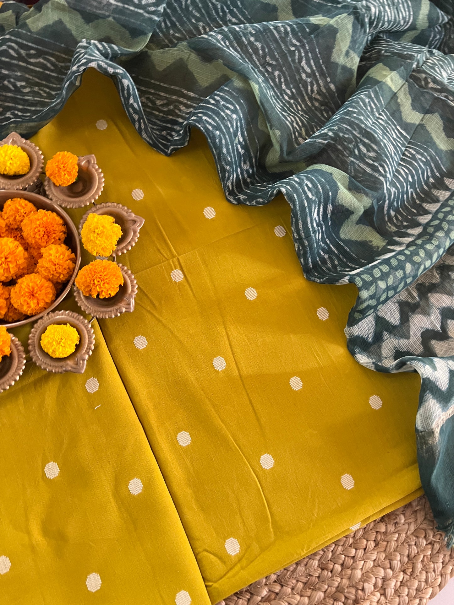 HANDLOOM SUIT (PH8307)