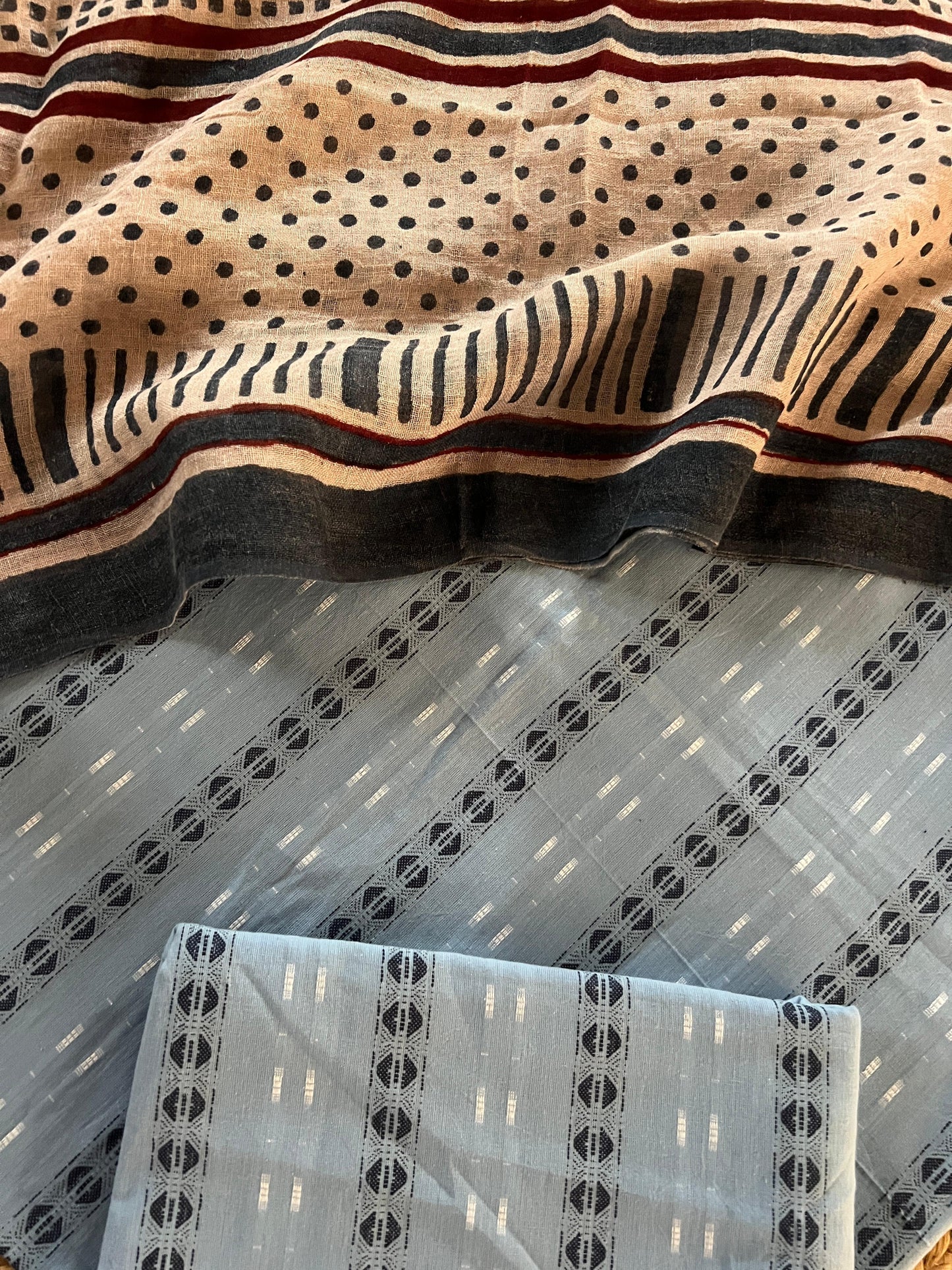HANDLOOM SUITS (PH8366)