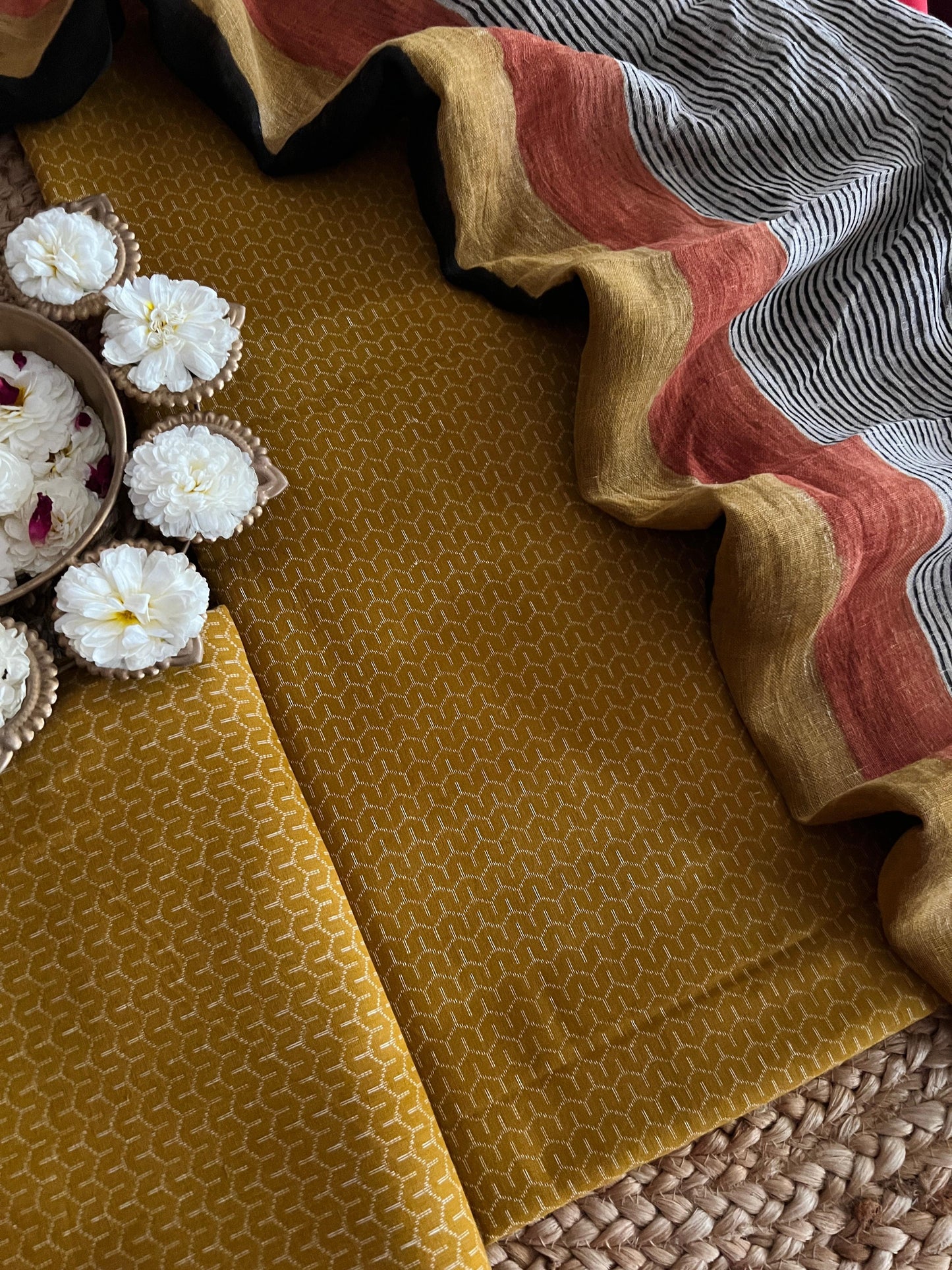 HANDLOOM SUITS (PH8368)