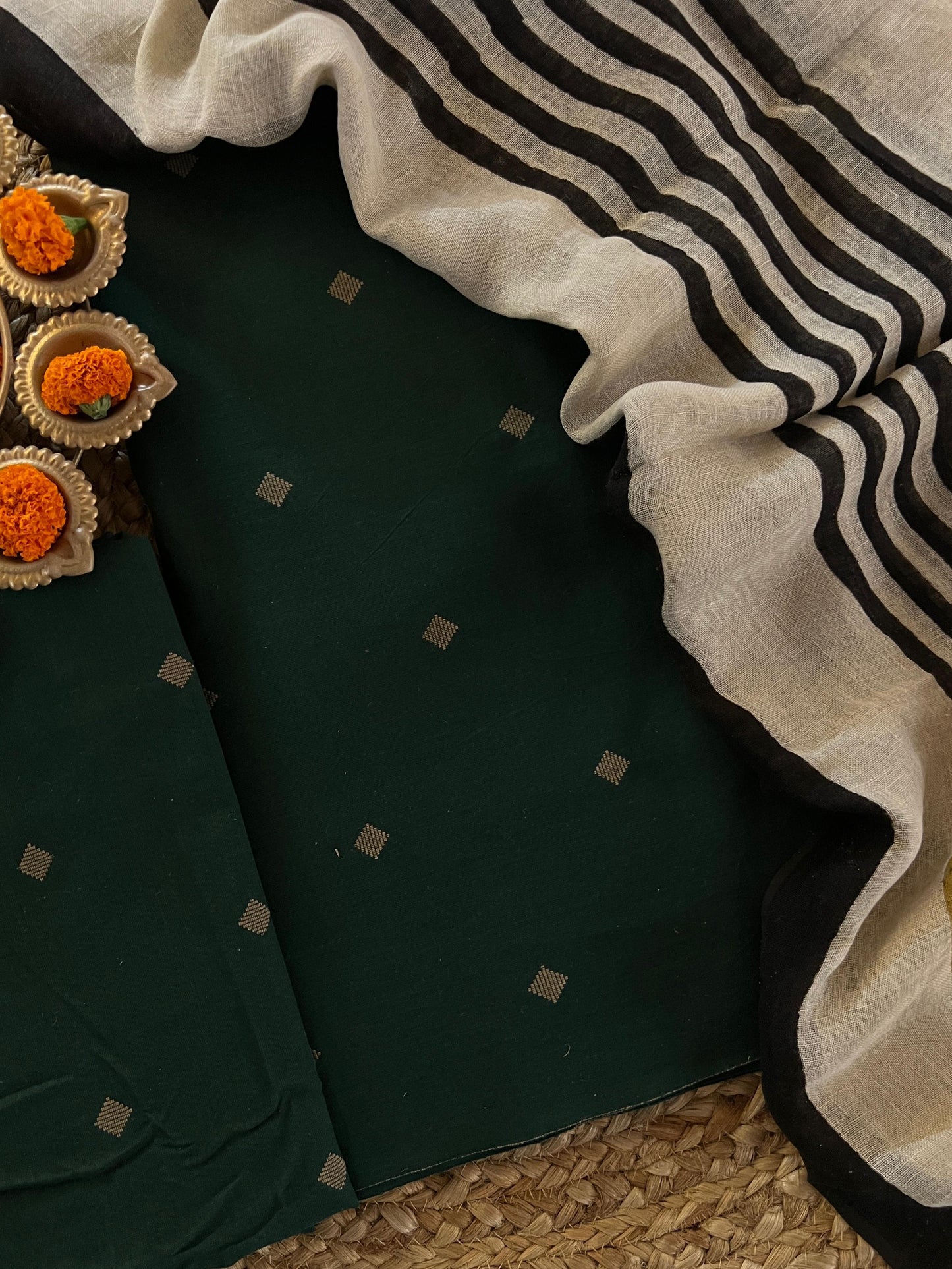 HANDLOOM SUITS (PH8369)