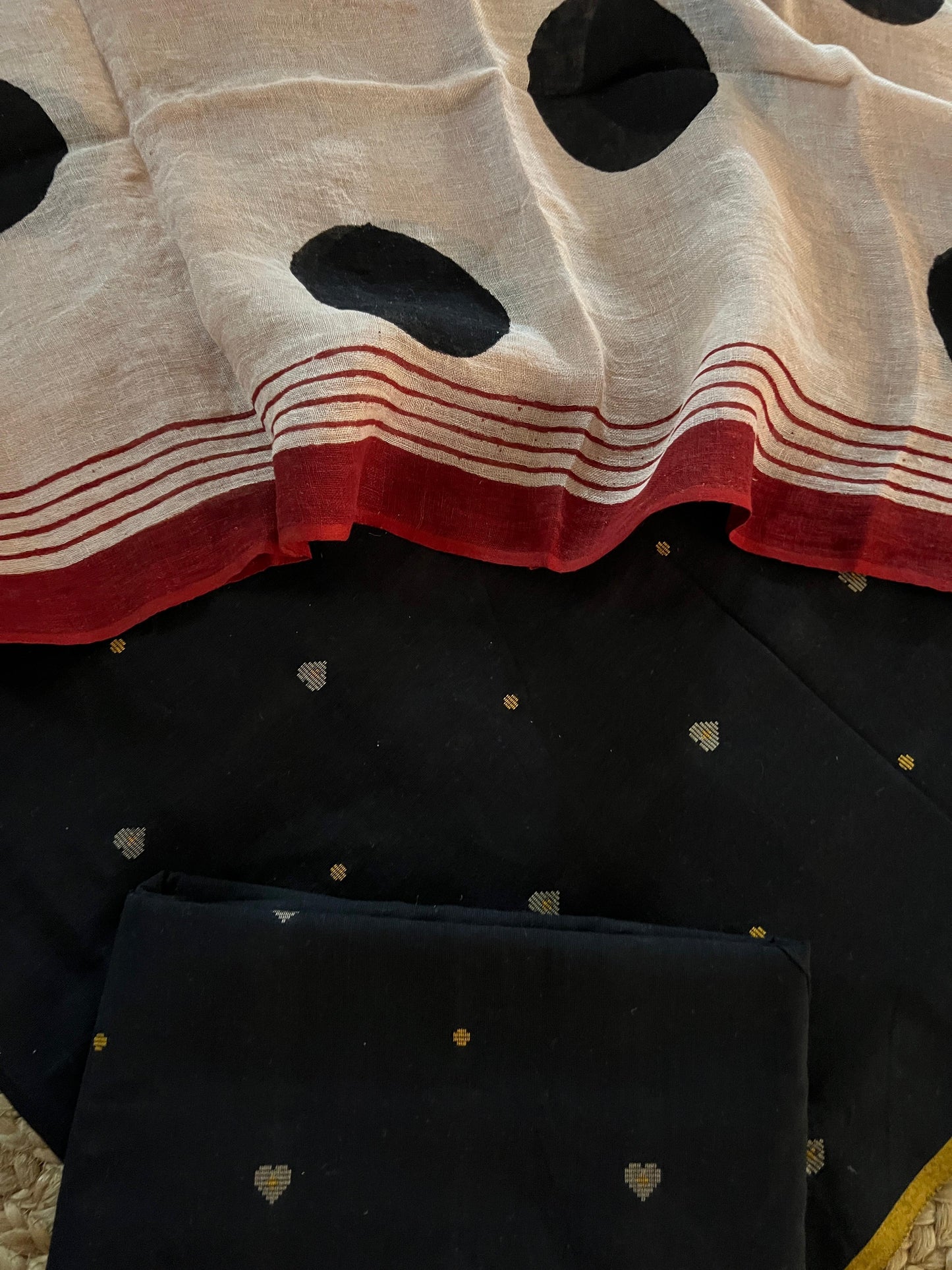 HANDLOOM SUITS (PH8370)