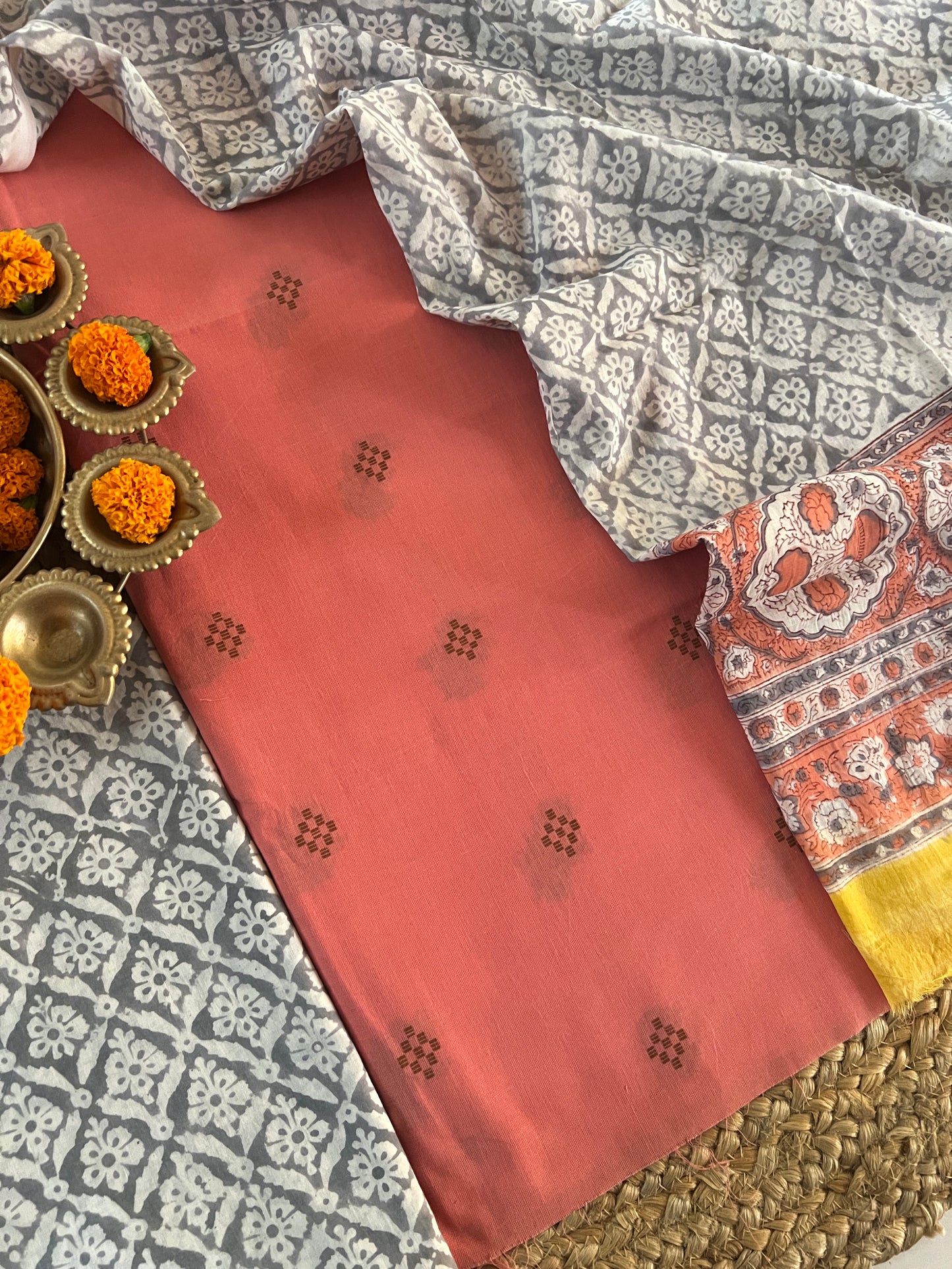 HANDLOOM SUITS (PH8405)