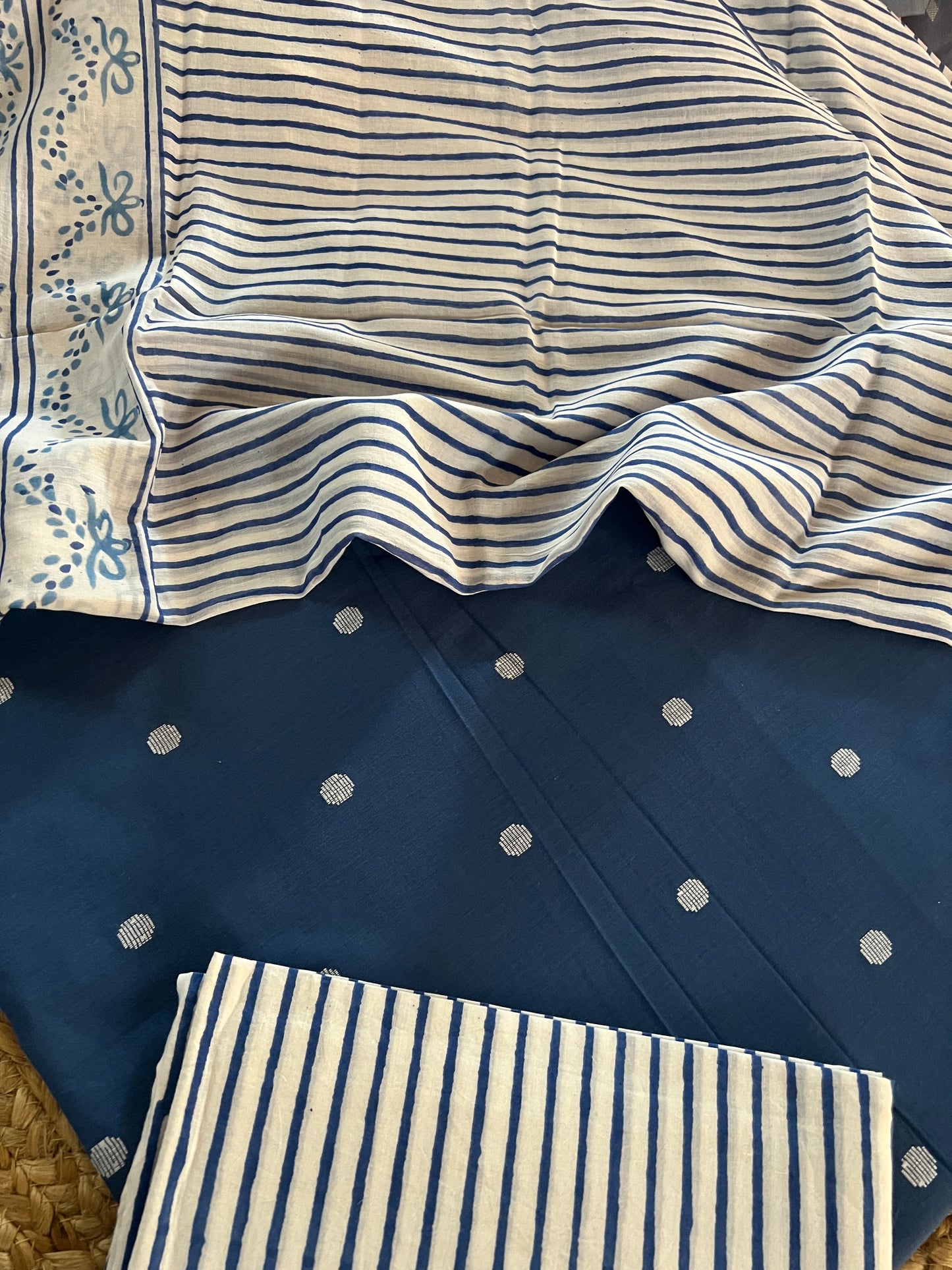 HANDLOOM SUITS (PH8410)