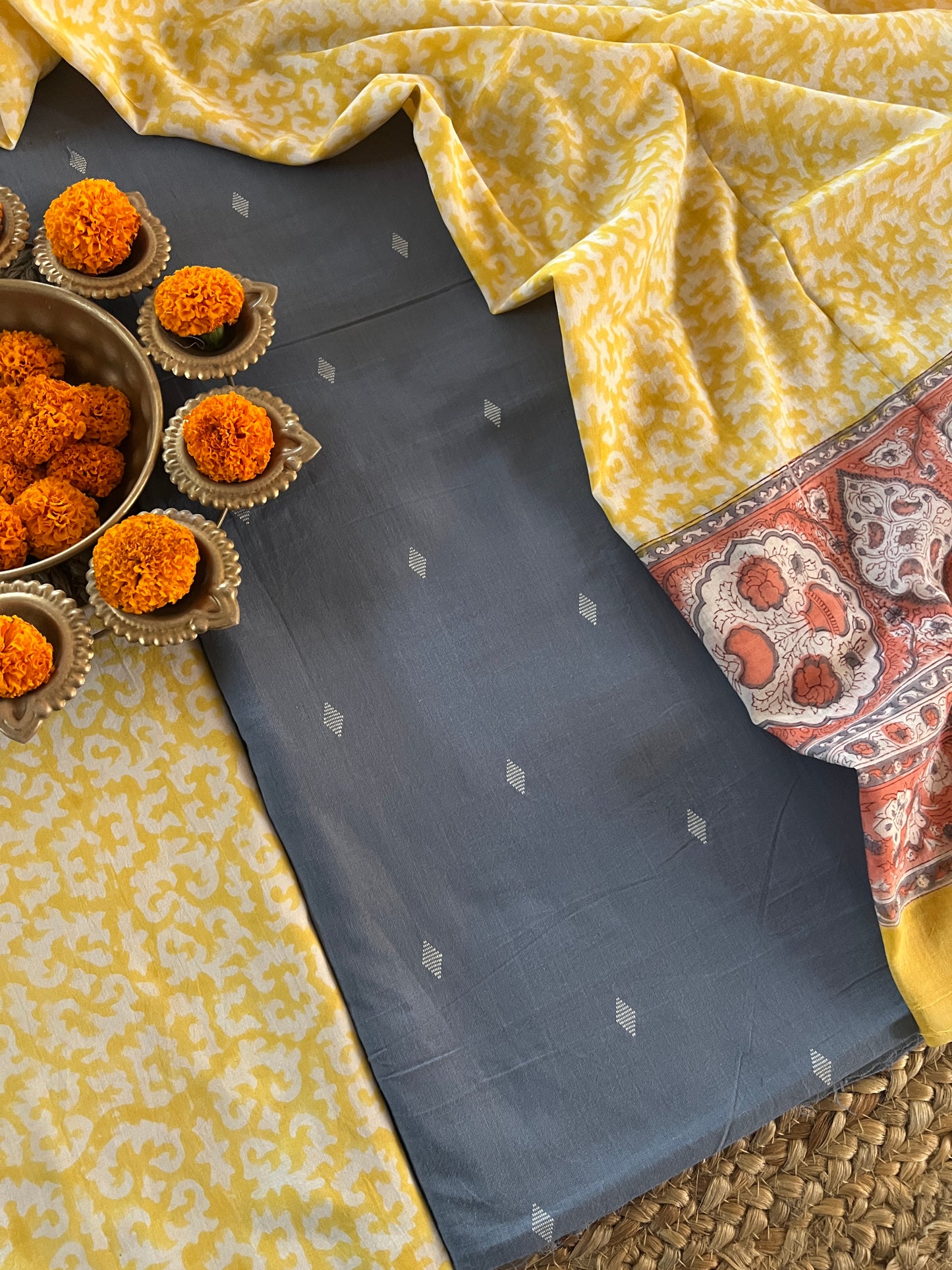 HANDLOOM SUITS (PH8412)
