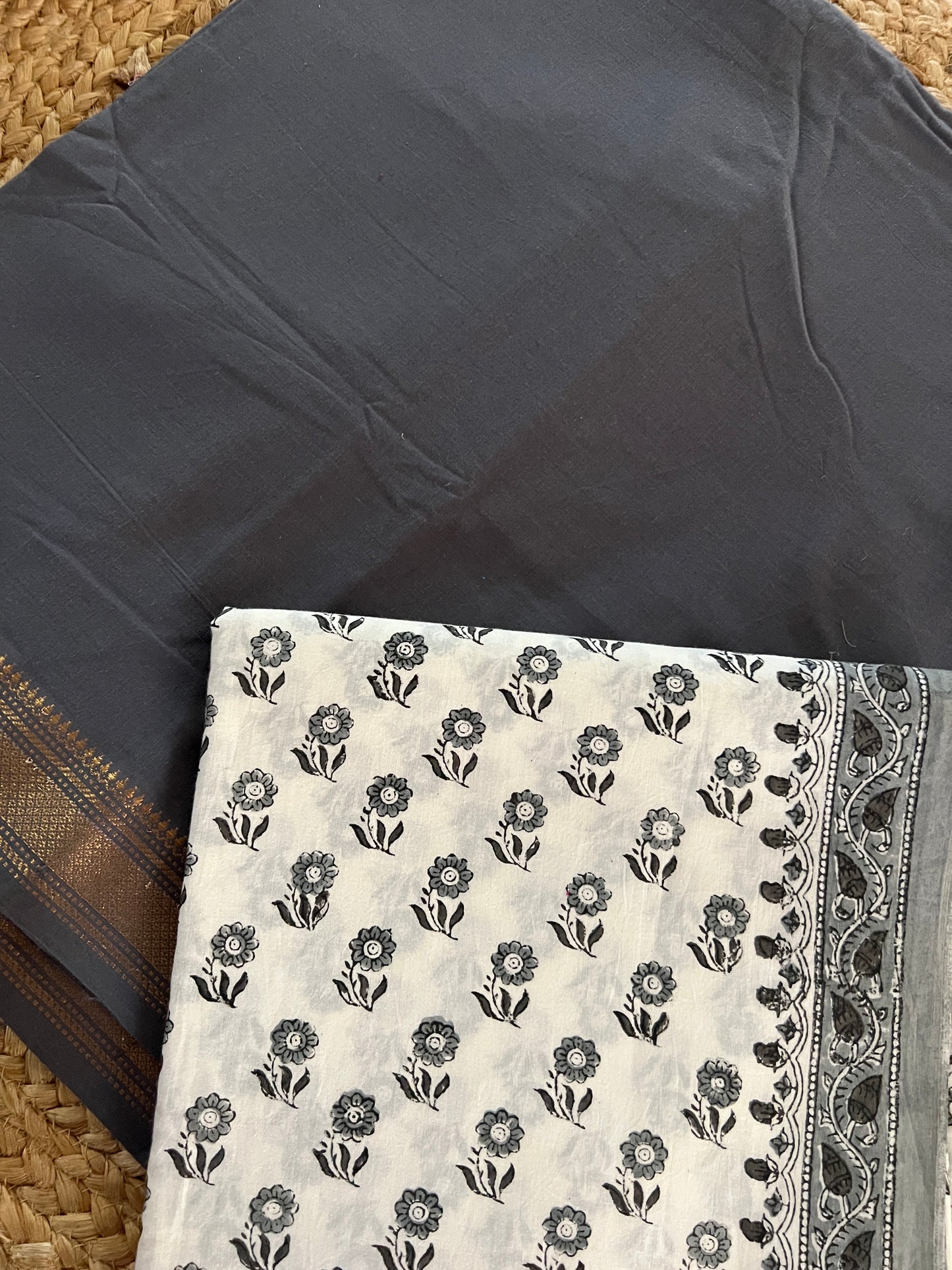HANDLOOM COMBO (PH8470)