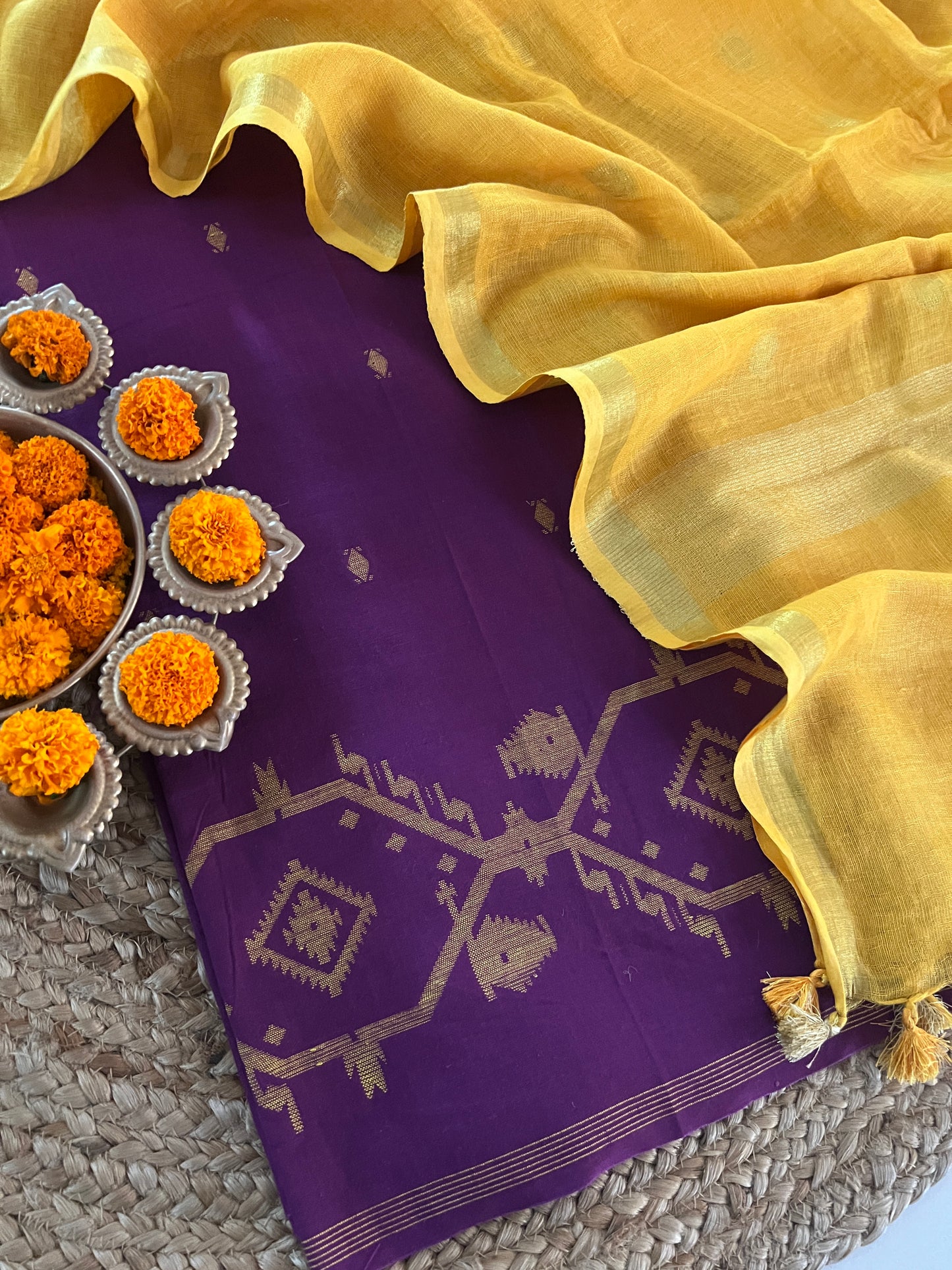 HANDLOOM SUIT (PH8480)
