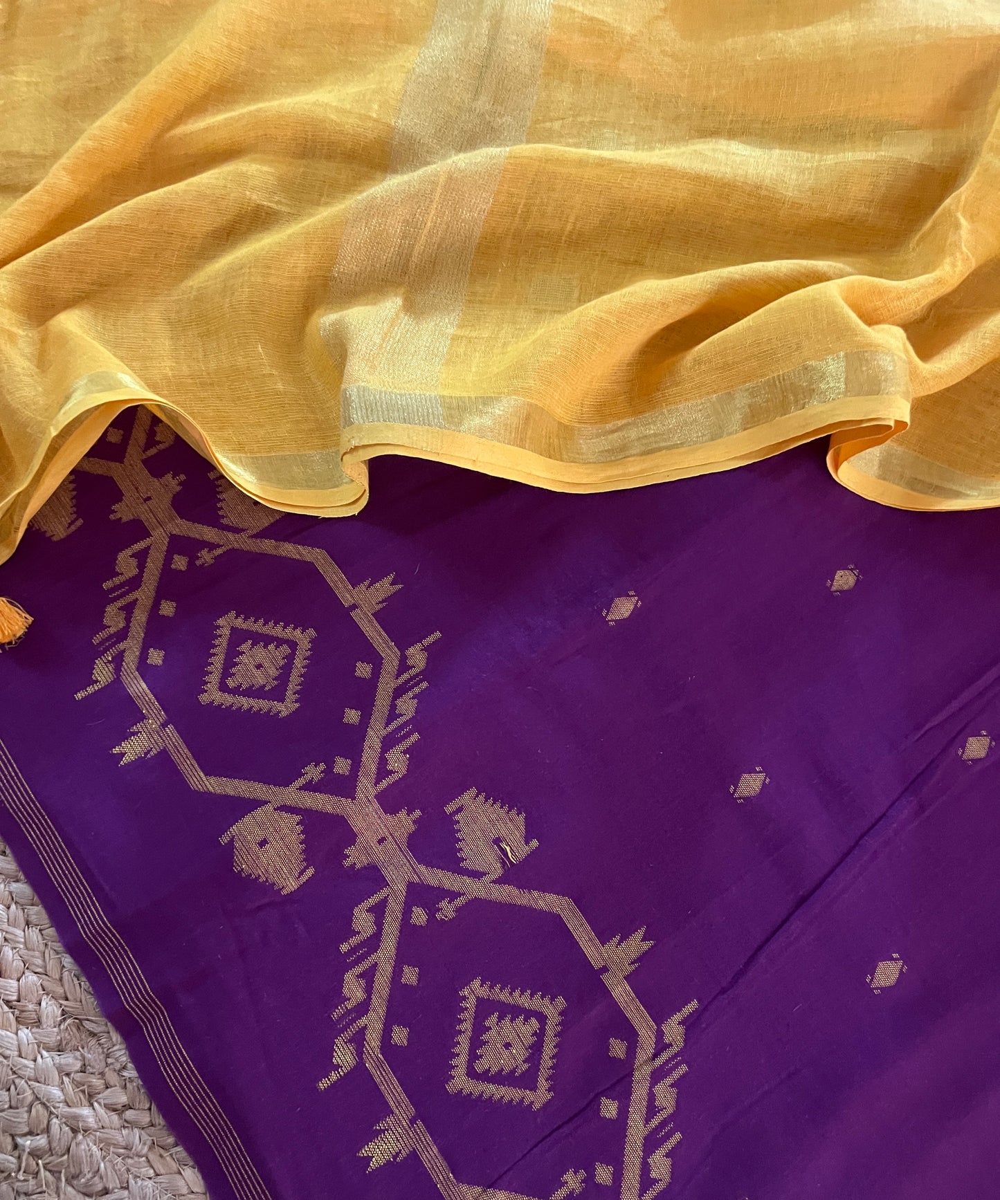 HANDLOOM SUIT (PH8480)