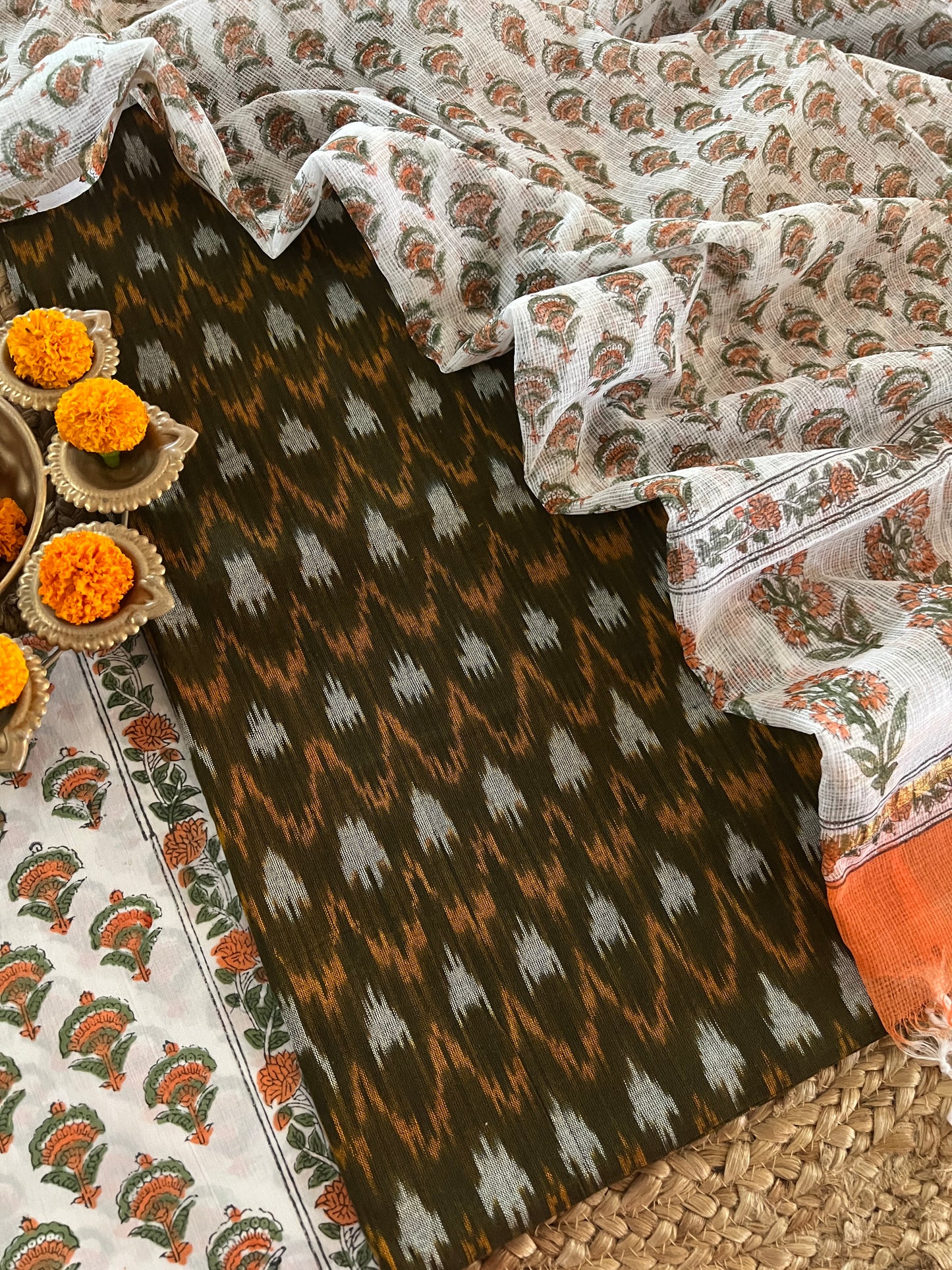IKAT HANDLOOM SUIT (PH8507)