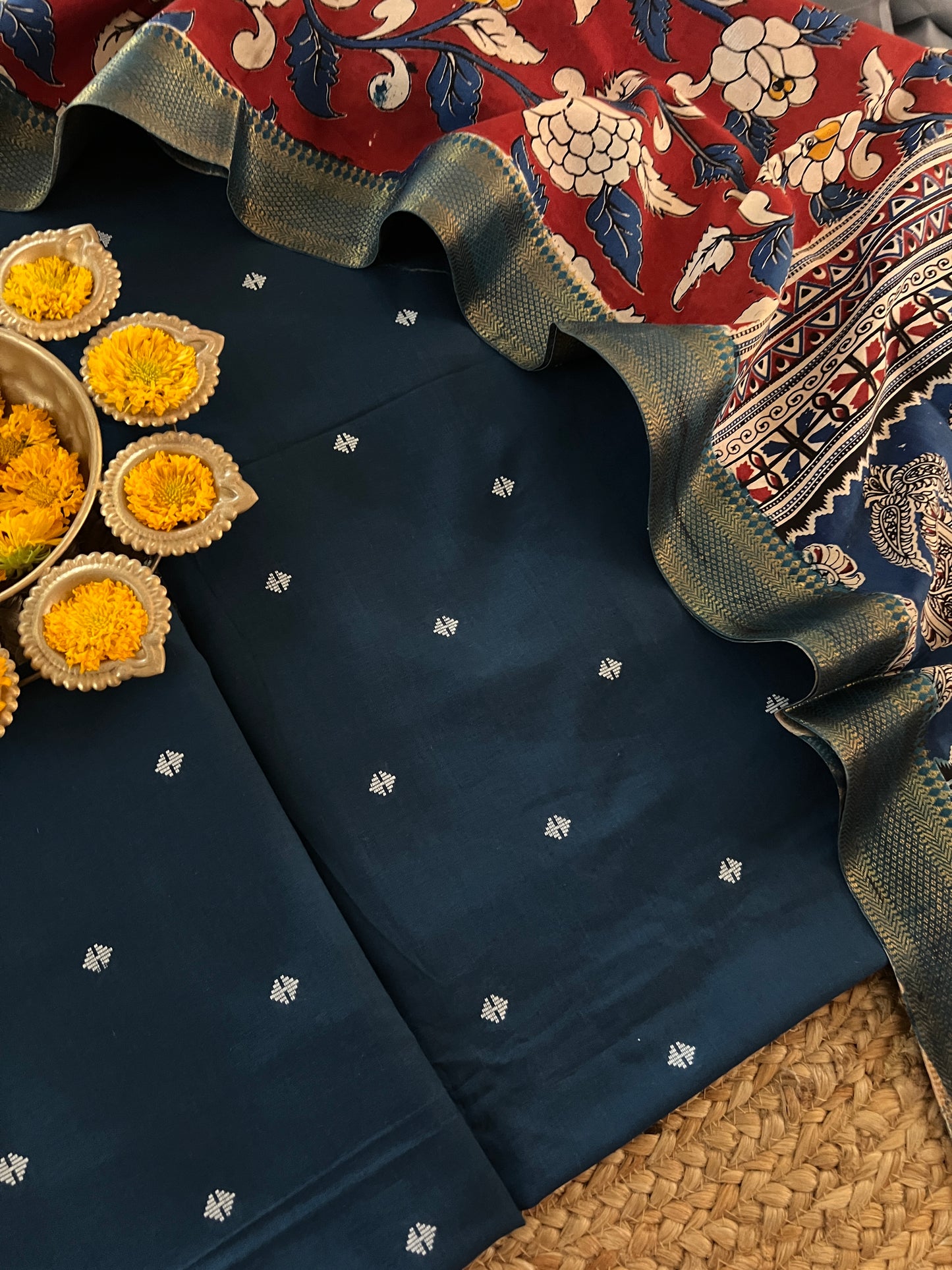 HANDLOOM SUIT (PH8514)