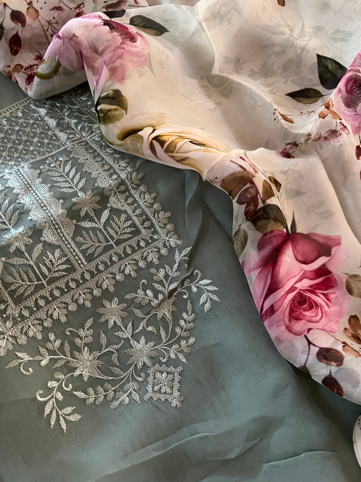 ORGANZA SUIT (PH8519)