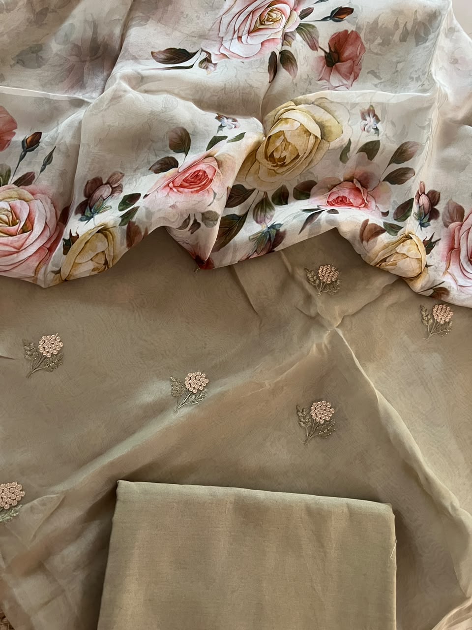 ORGANZA SUIT (PH8527)