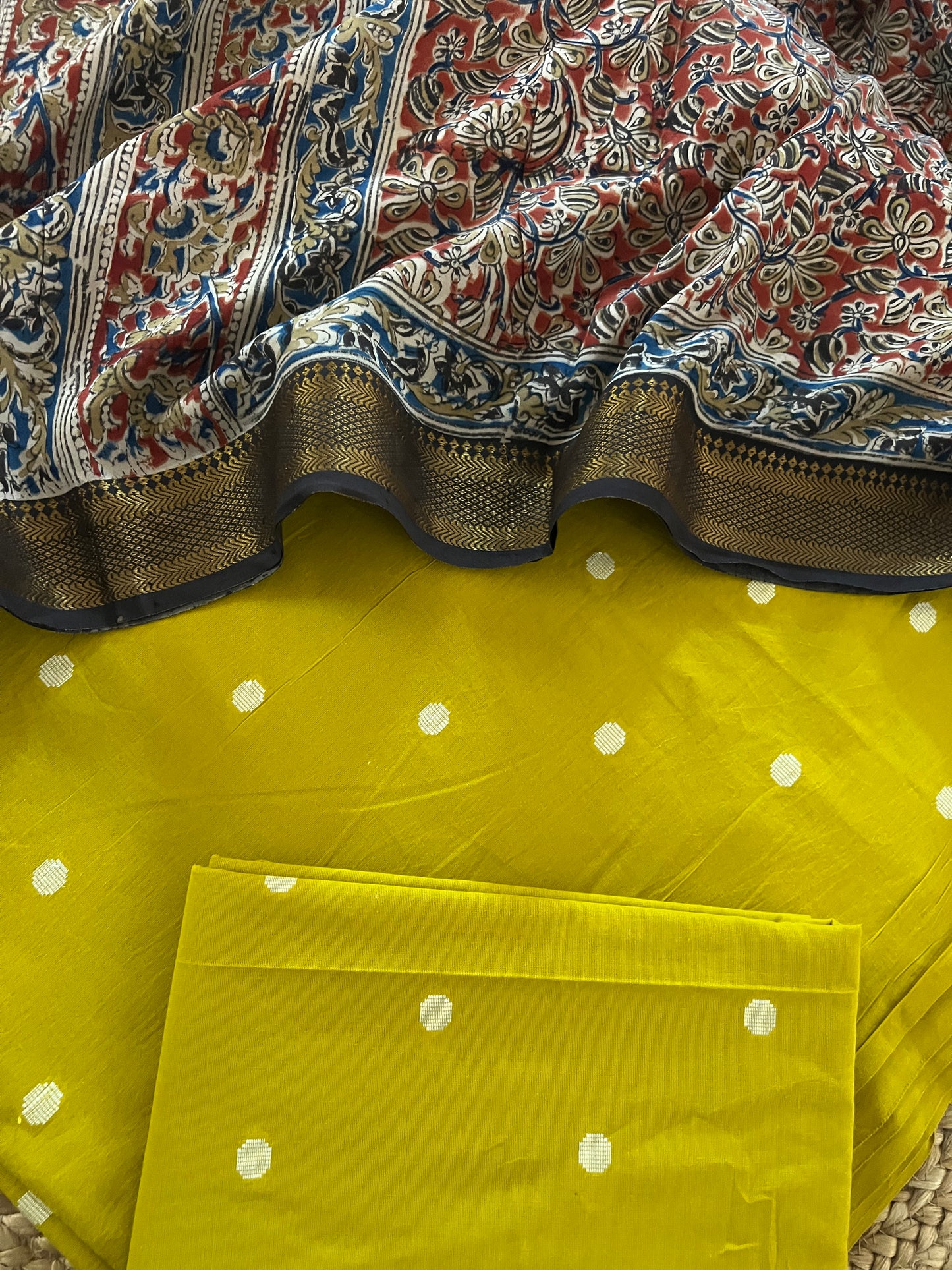 HANDLOOM SUITS (PH8537)