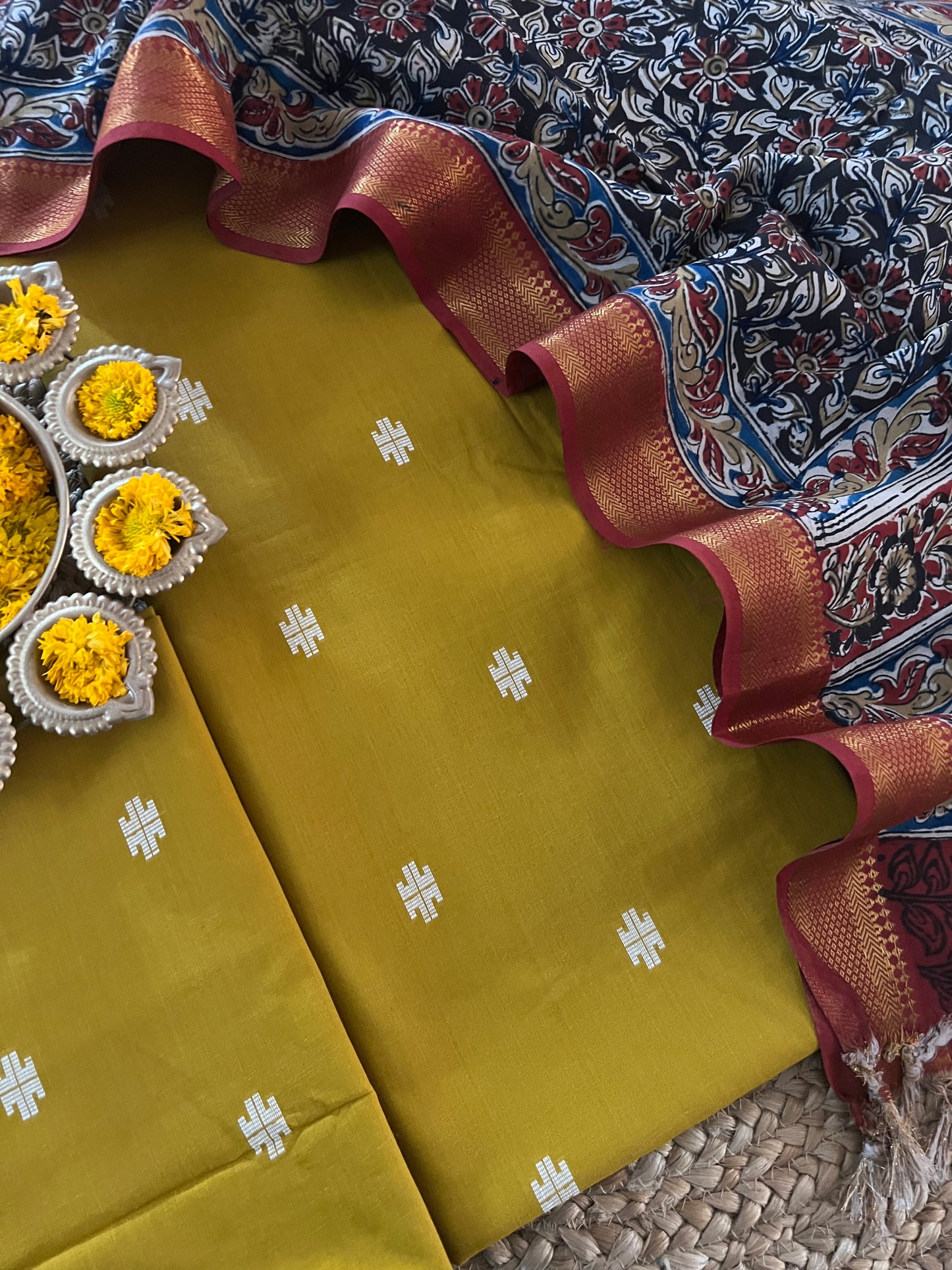 HANDLOOM SUITS (PH8538)
