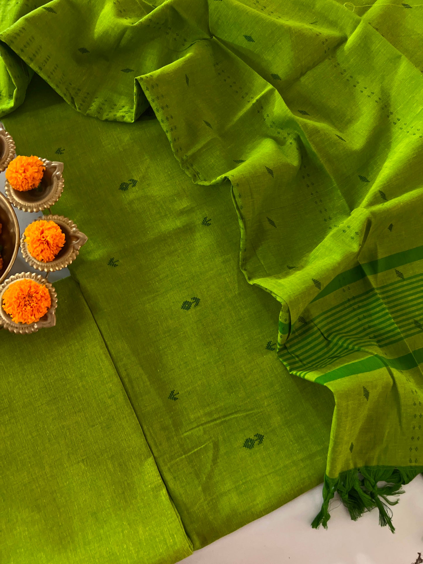 HANDLOOM SUITS (PH8594)