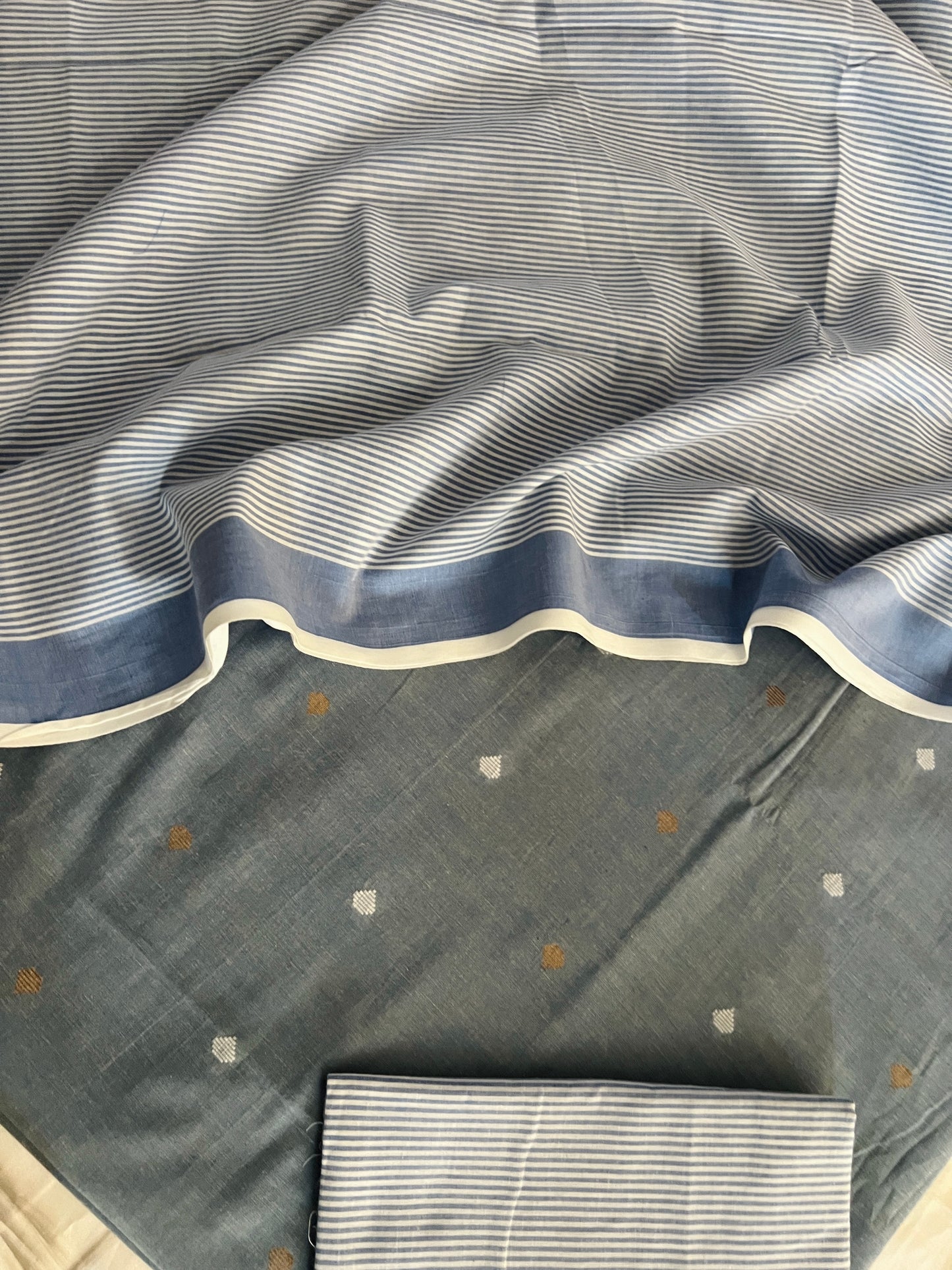 HANDLOOM SUITS (PH8611)