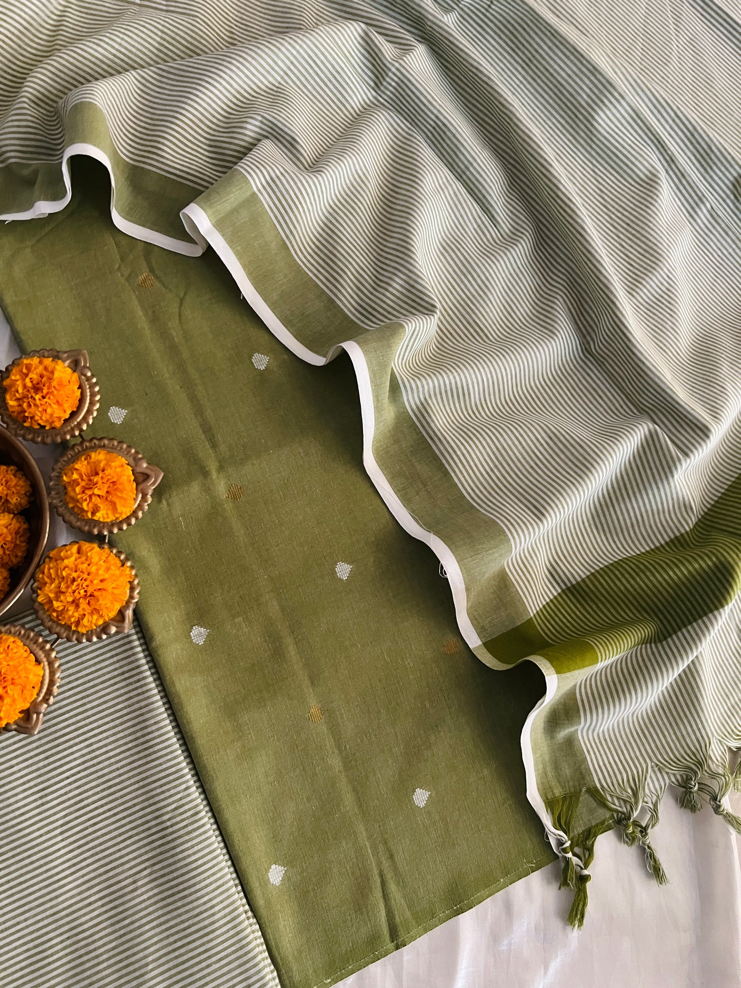 HANDLOOM SUITS (PH8613)