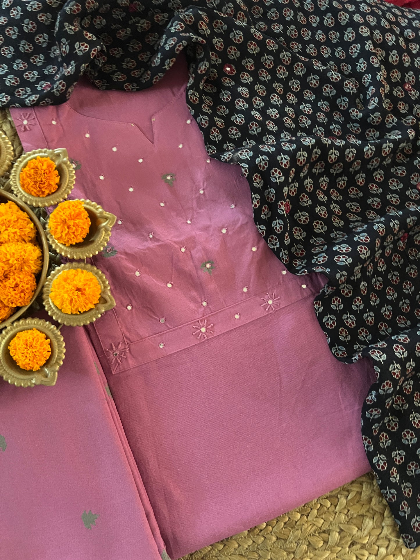 HANDLOOM SUIT (PH8618)