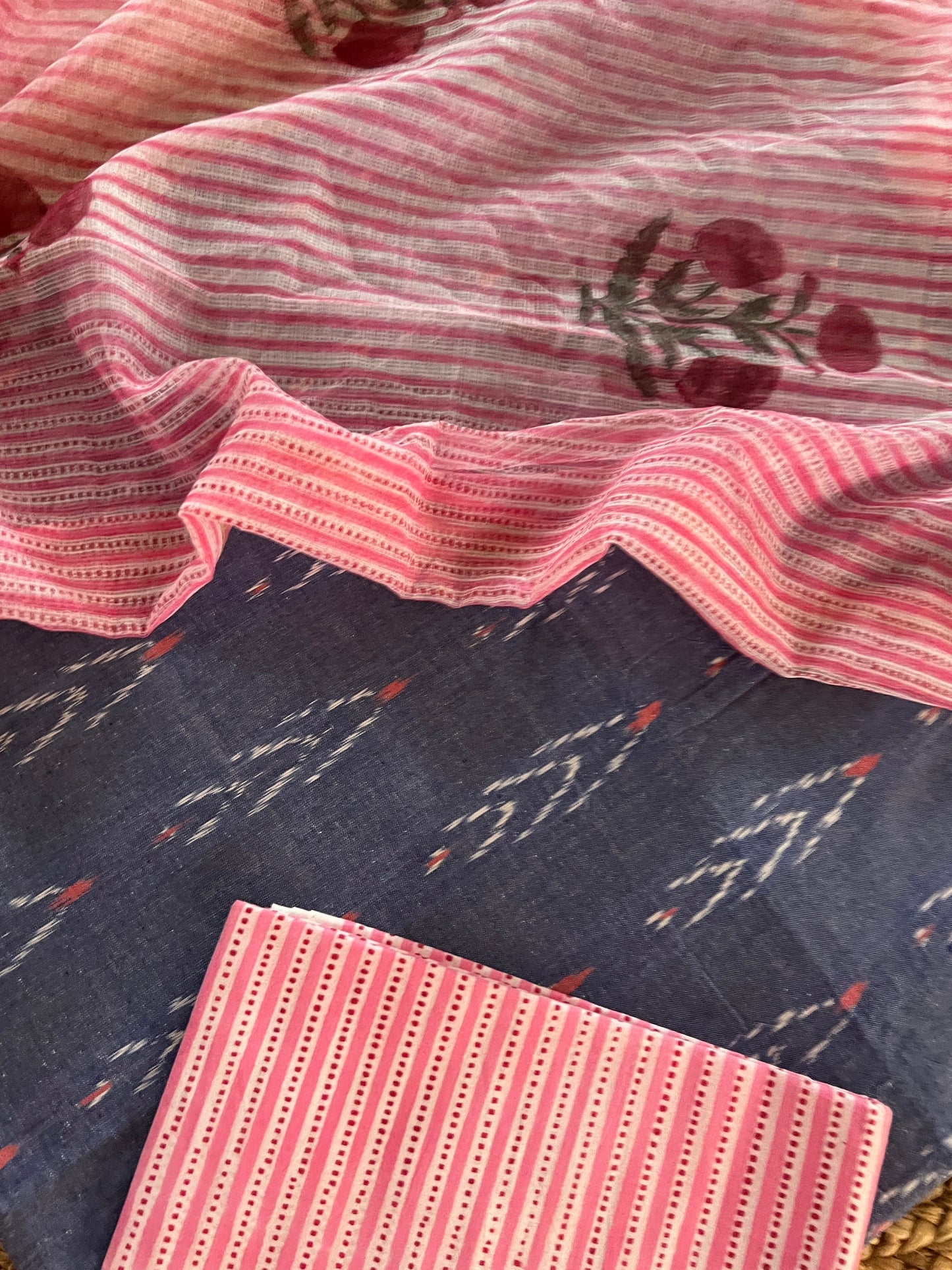 IKAT HANDLOOM SUIT (PH8638)