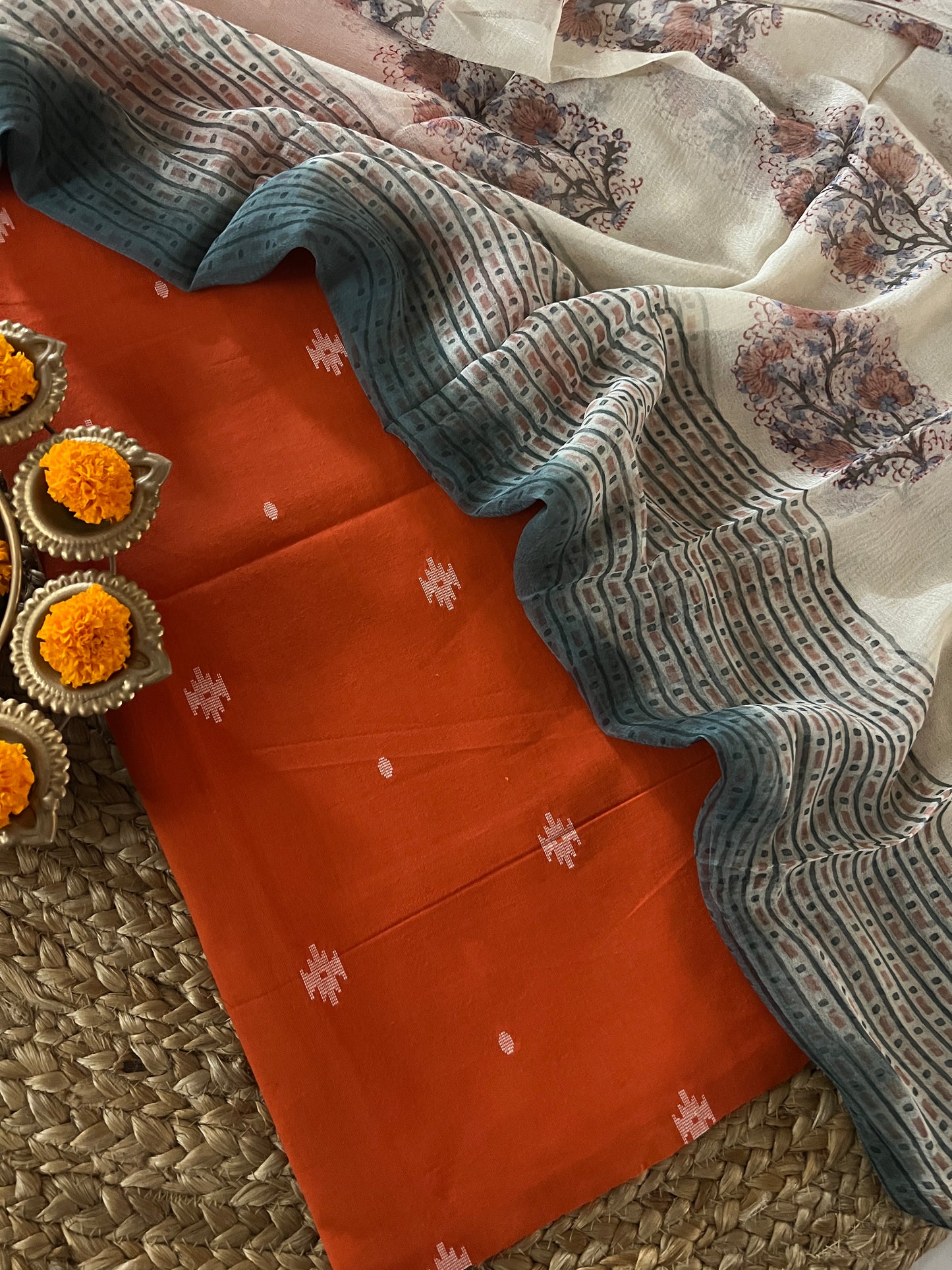 HANDLOOM SUIT (PH8644)