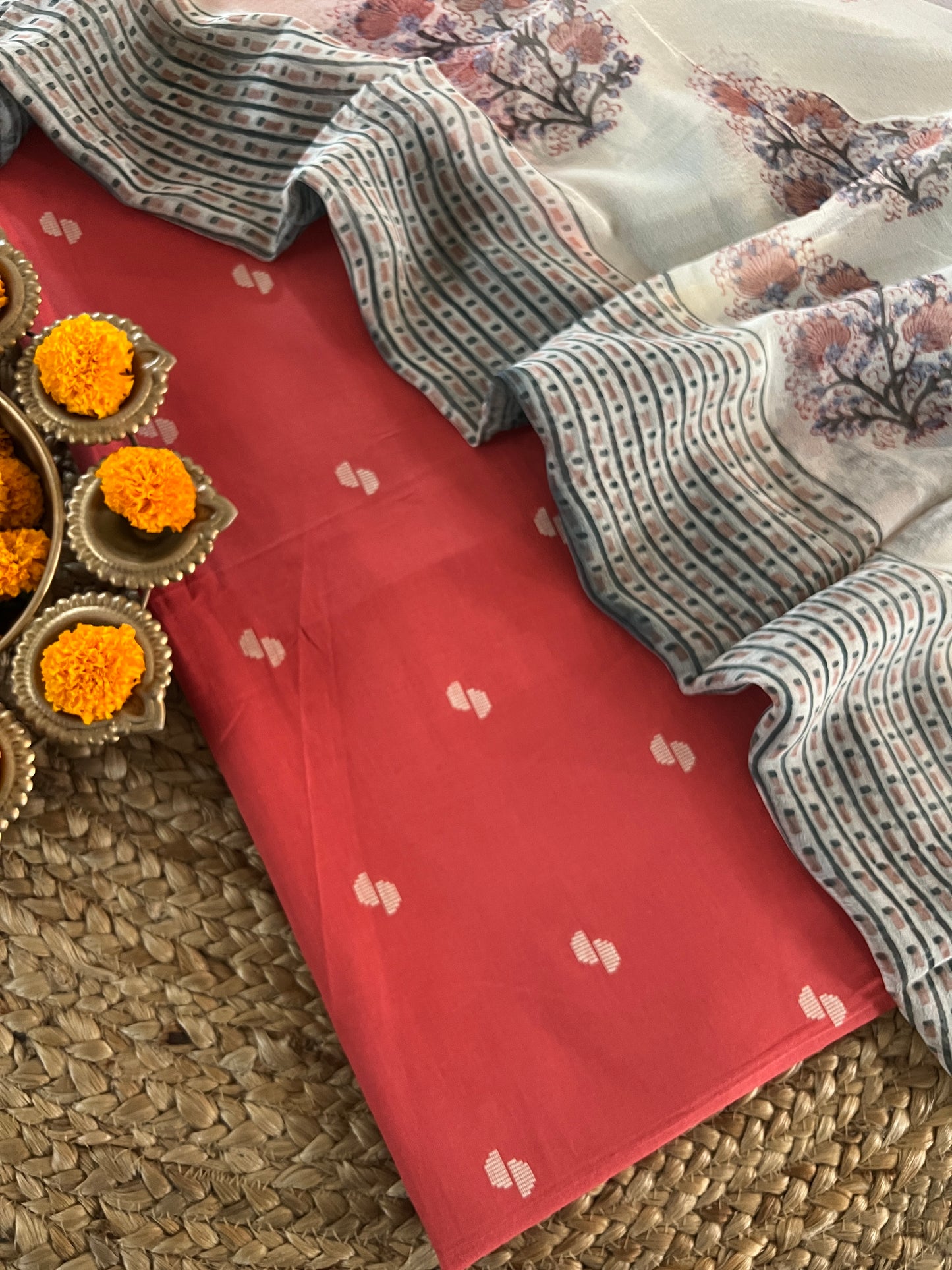 HANDLOOM SUIT (PH8650)