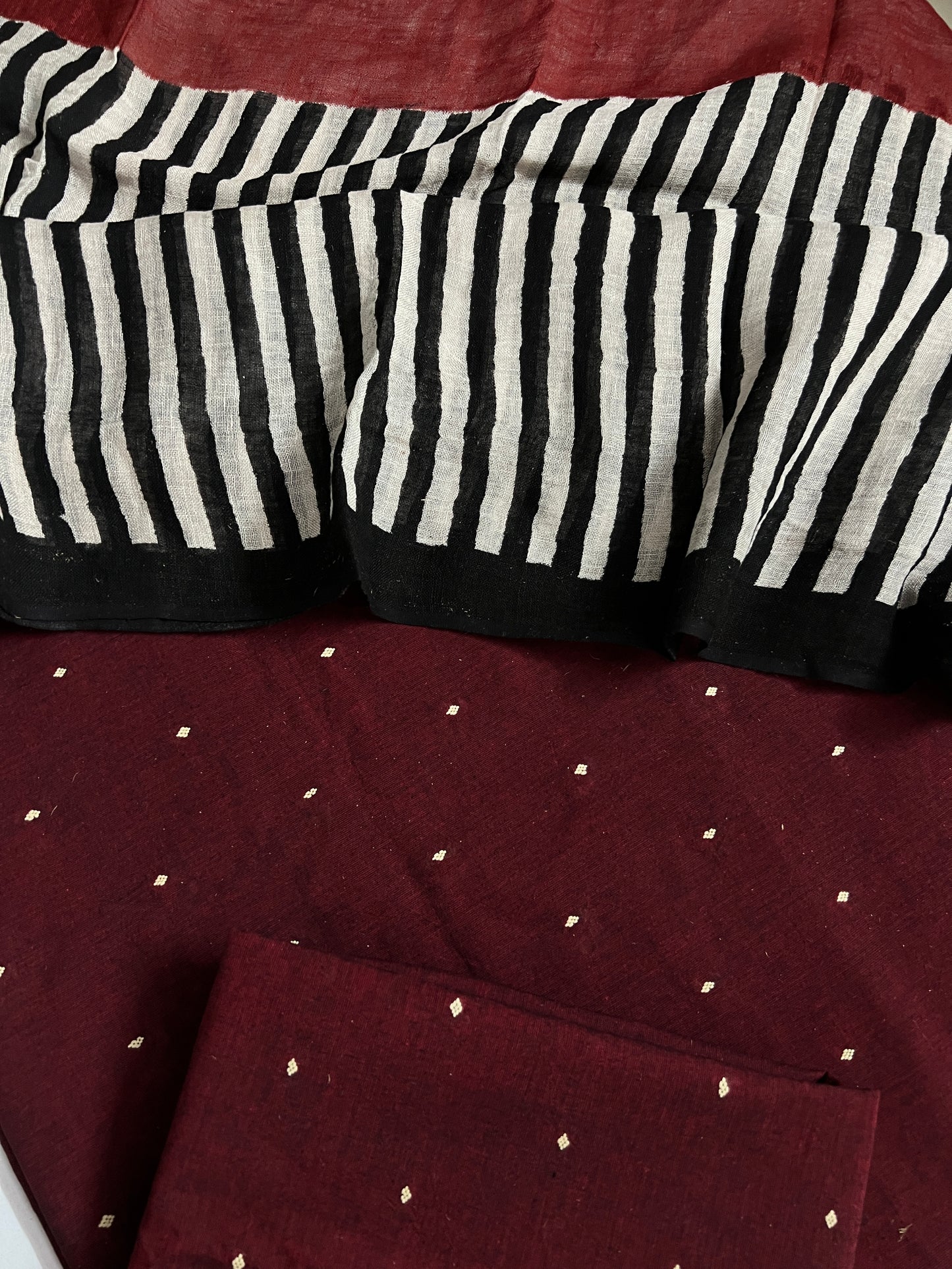 HANDLOOM SUIT (PH8663)