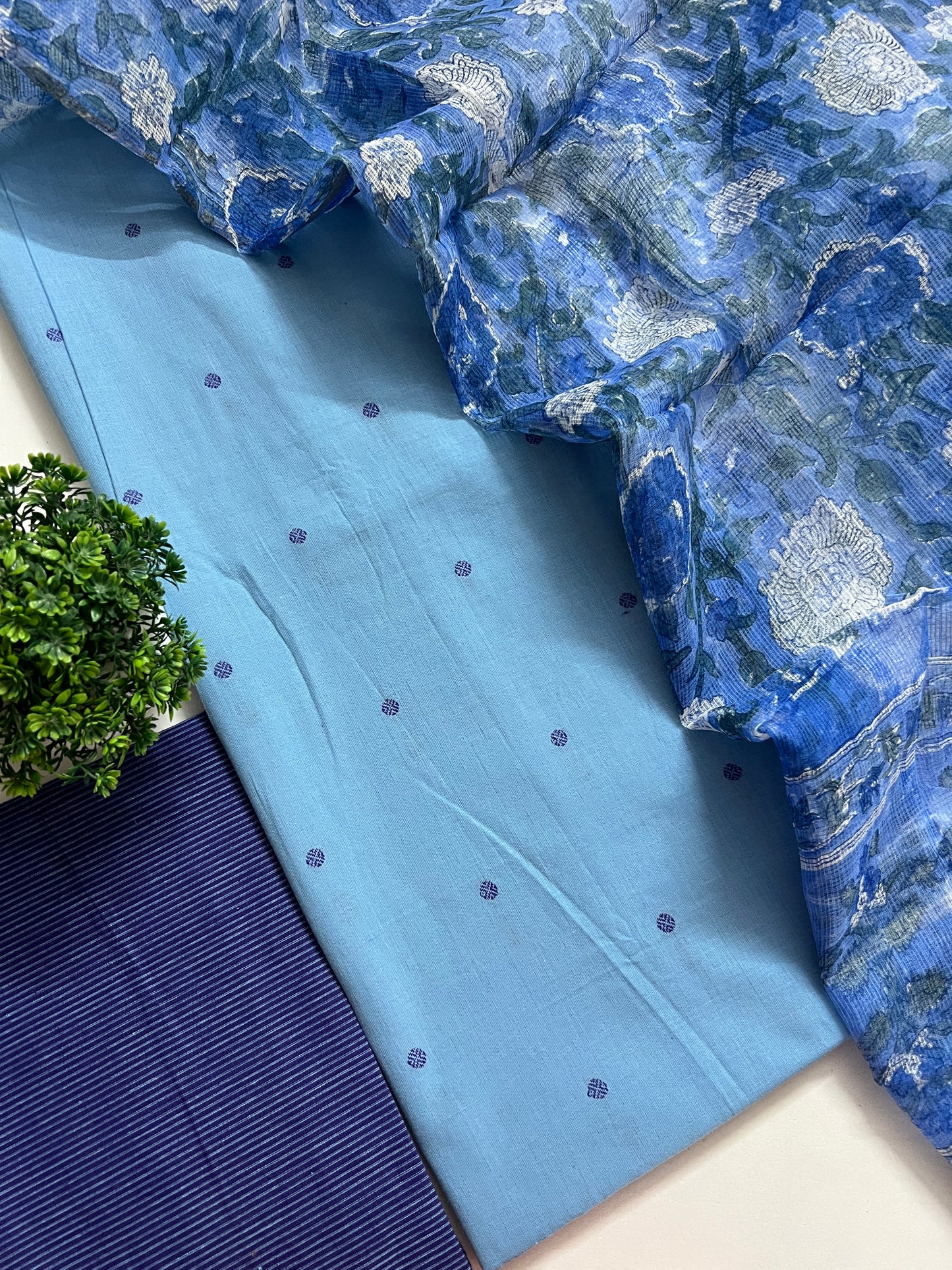 HANDLOOM SUITS (PH8669)