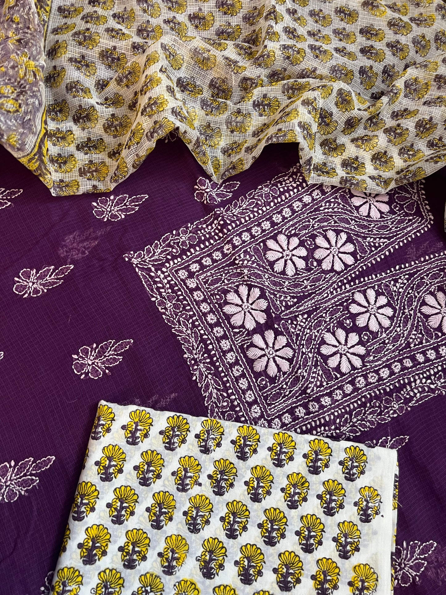 CHIKANKARI SUIT (PH8677)