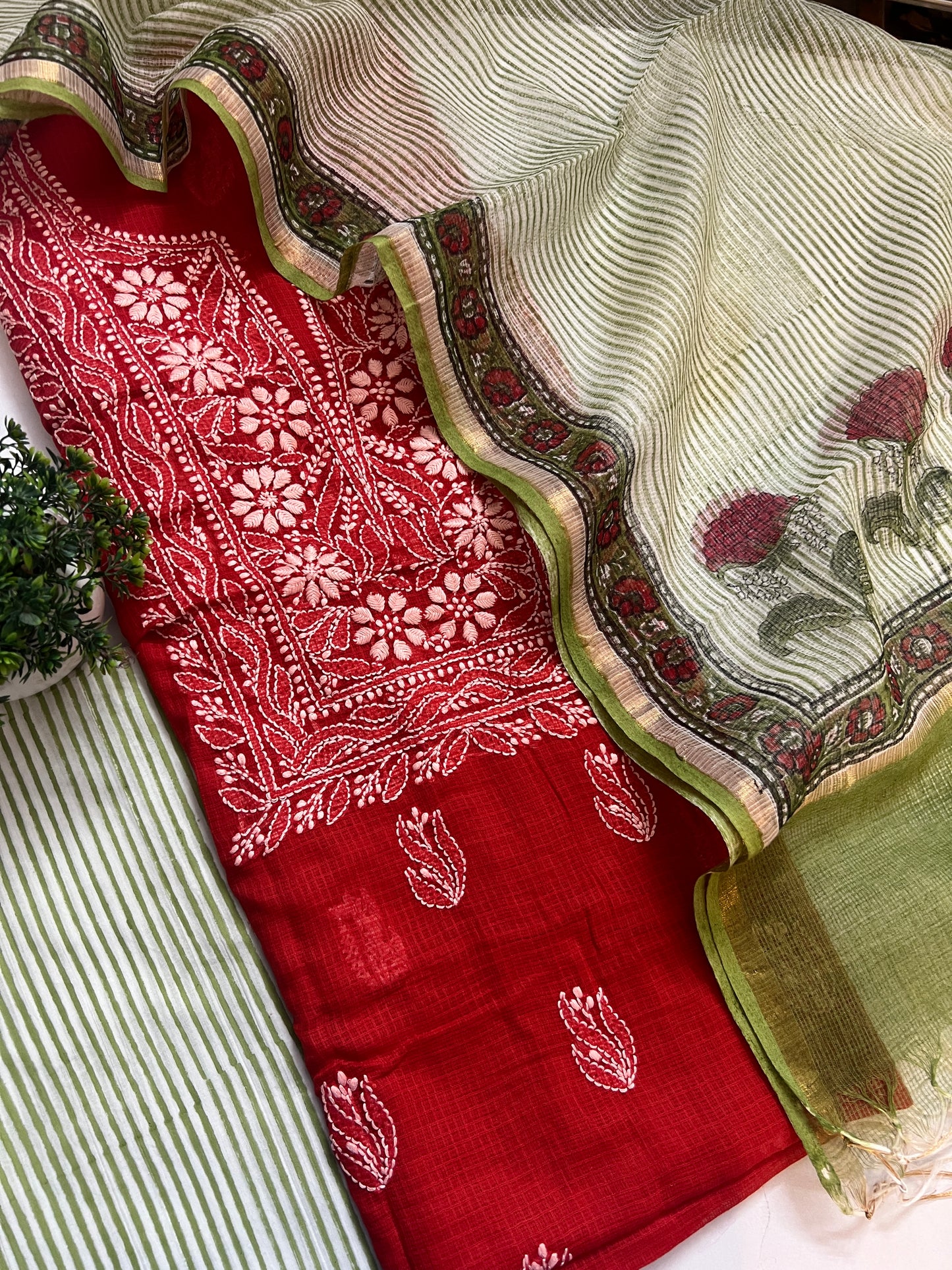 CHIKANKARI SUIT (PH8679)