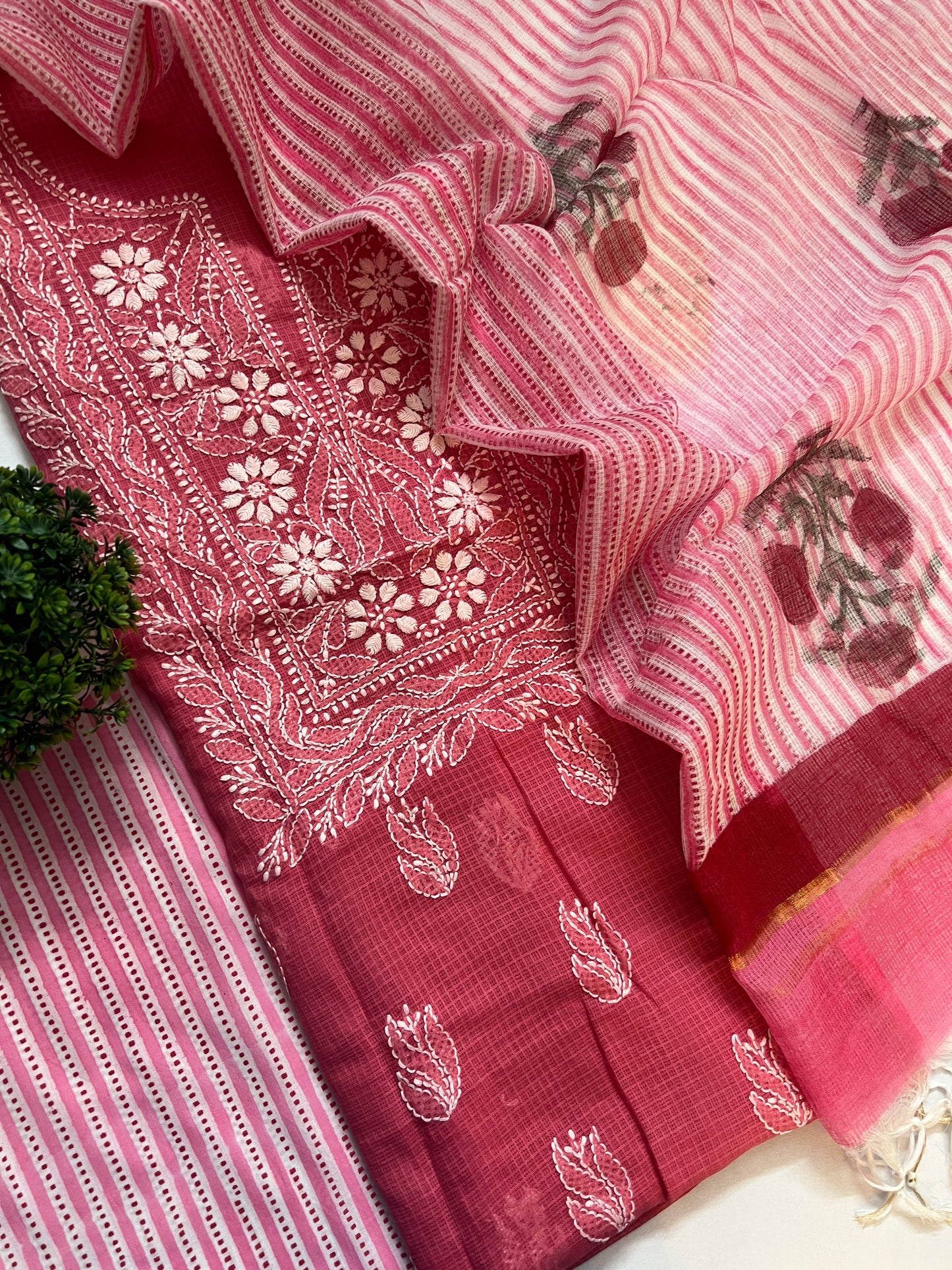CHIKANKARI SUIT (PH8689)