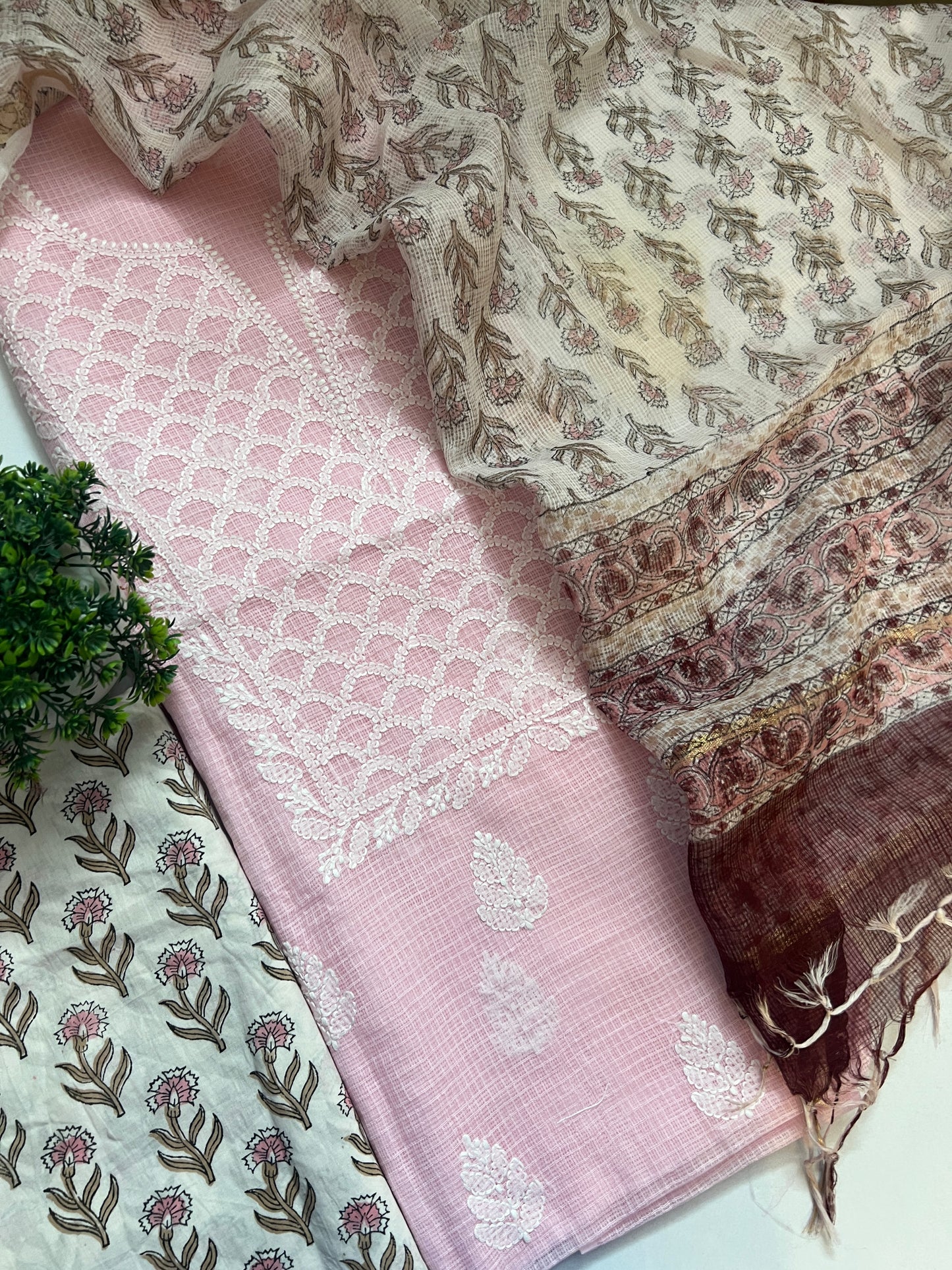 CHIKANKARI SUITS (PH8692)